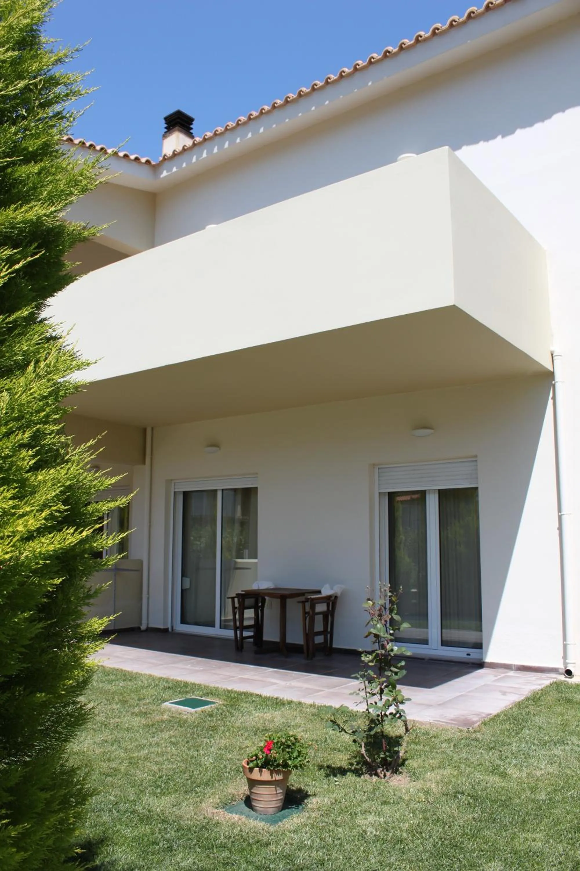 Facade/entrance in Alkistis Hotel