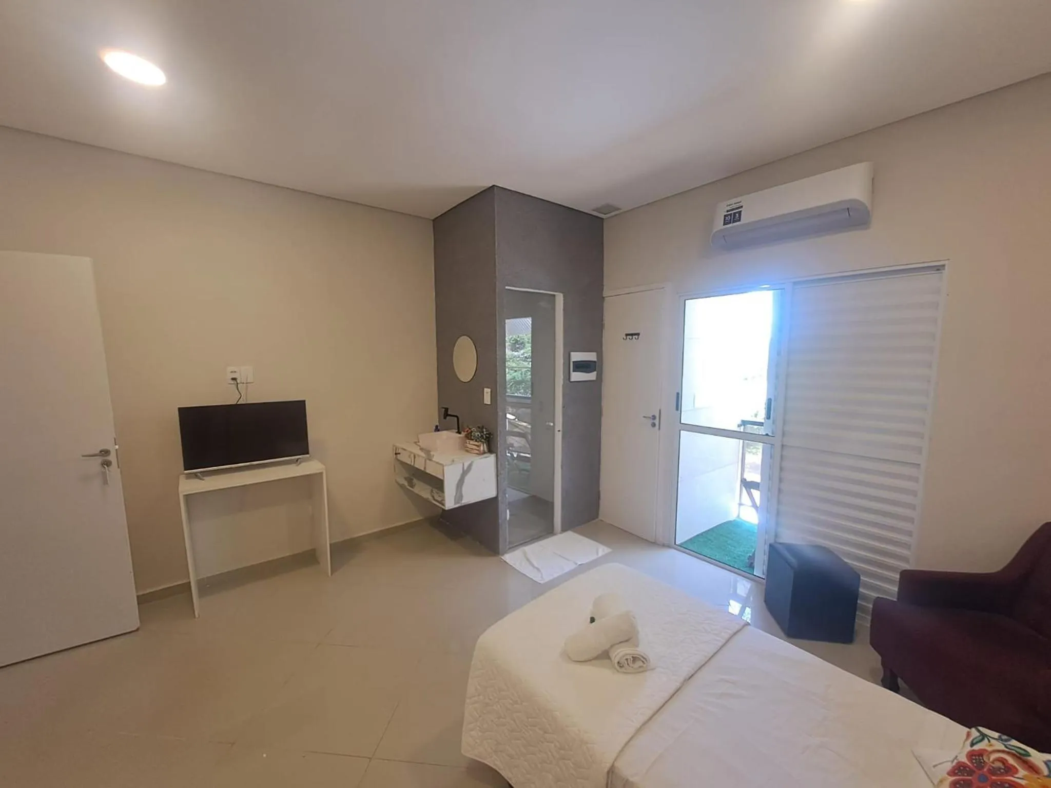 Photo of the whole room, Bed in Pousada TOP Mairiporã