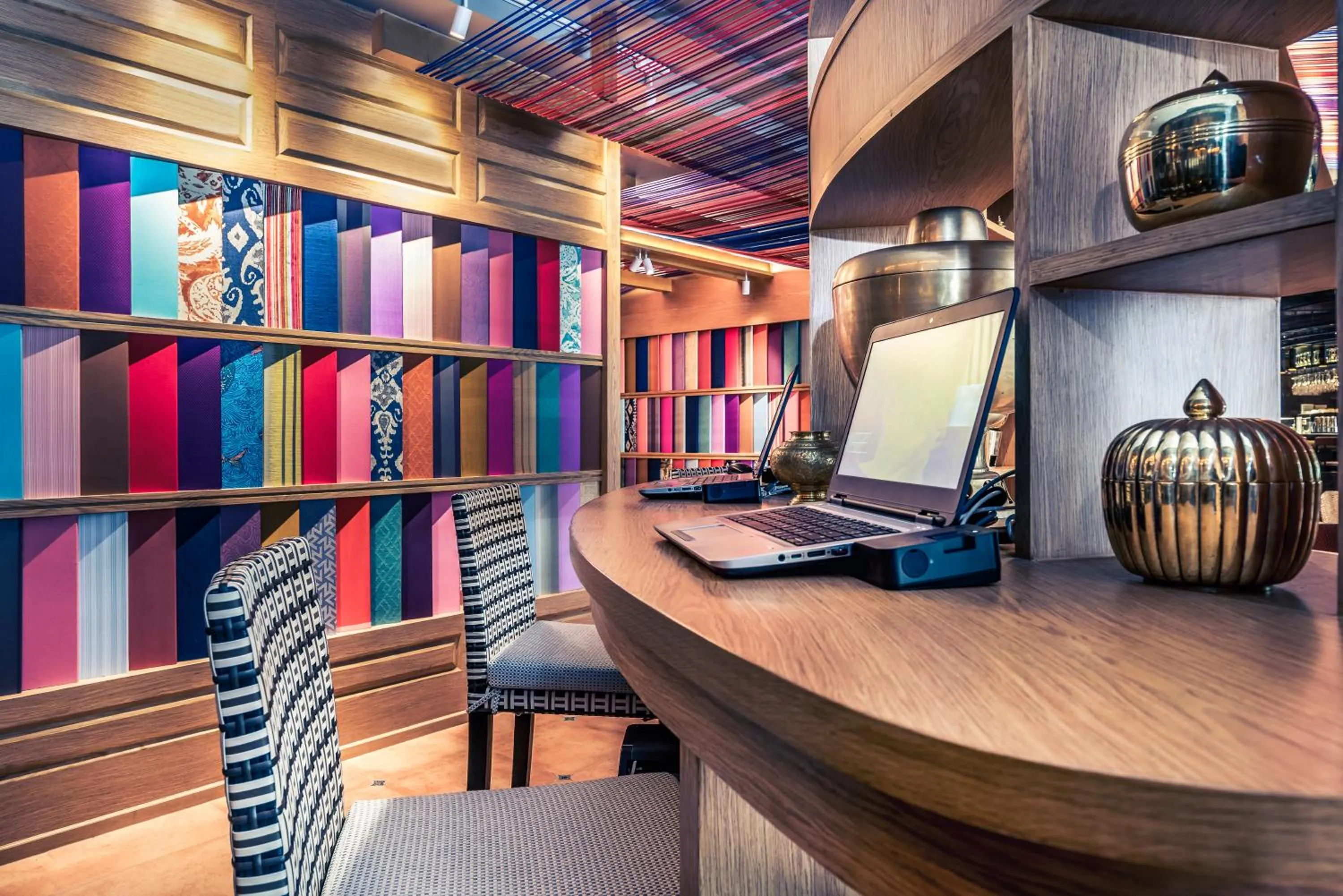 Lobby or reception in Mercure Bangkok Sukhumvit 11