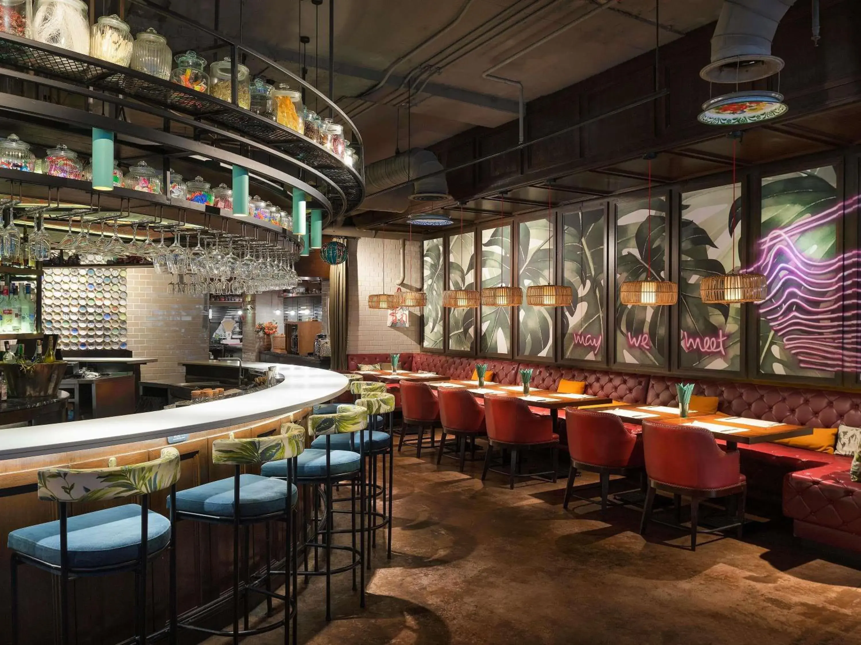 Restaurant/places to eat in Mercure Bangkok Sukhumvit 11 Restaurant/places to eat in Mercure Bangkok Sukhumvit 11