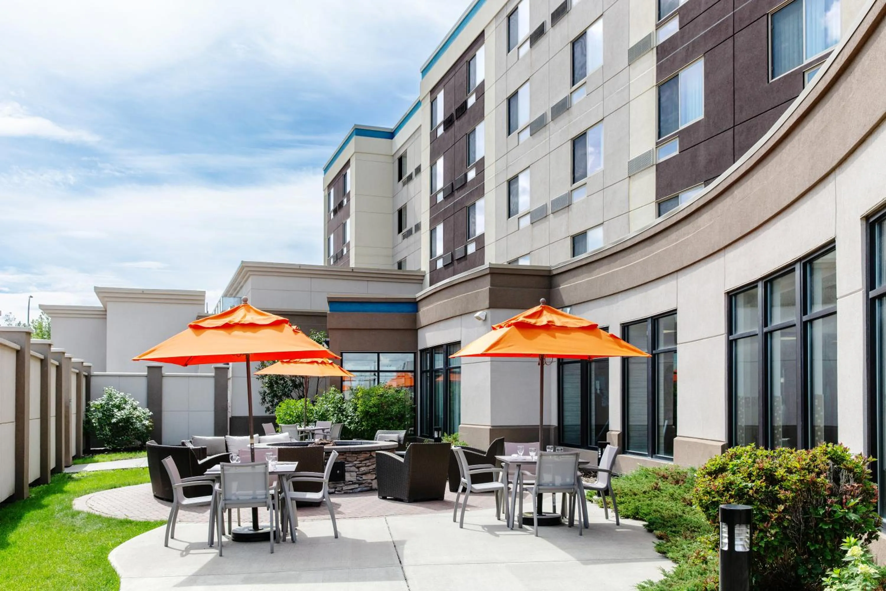 Garden view in Courtyard by Marriott Edmonton West