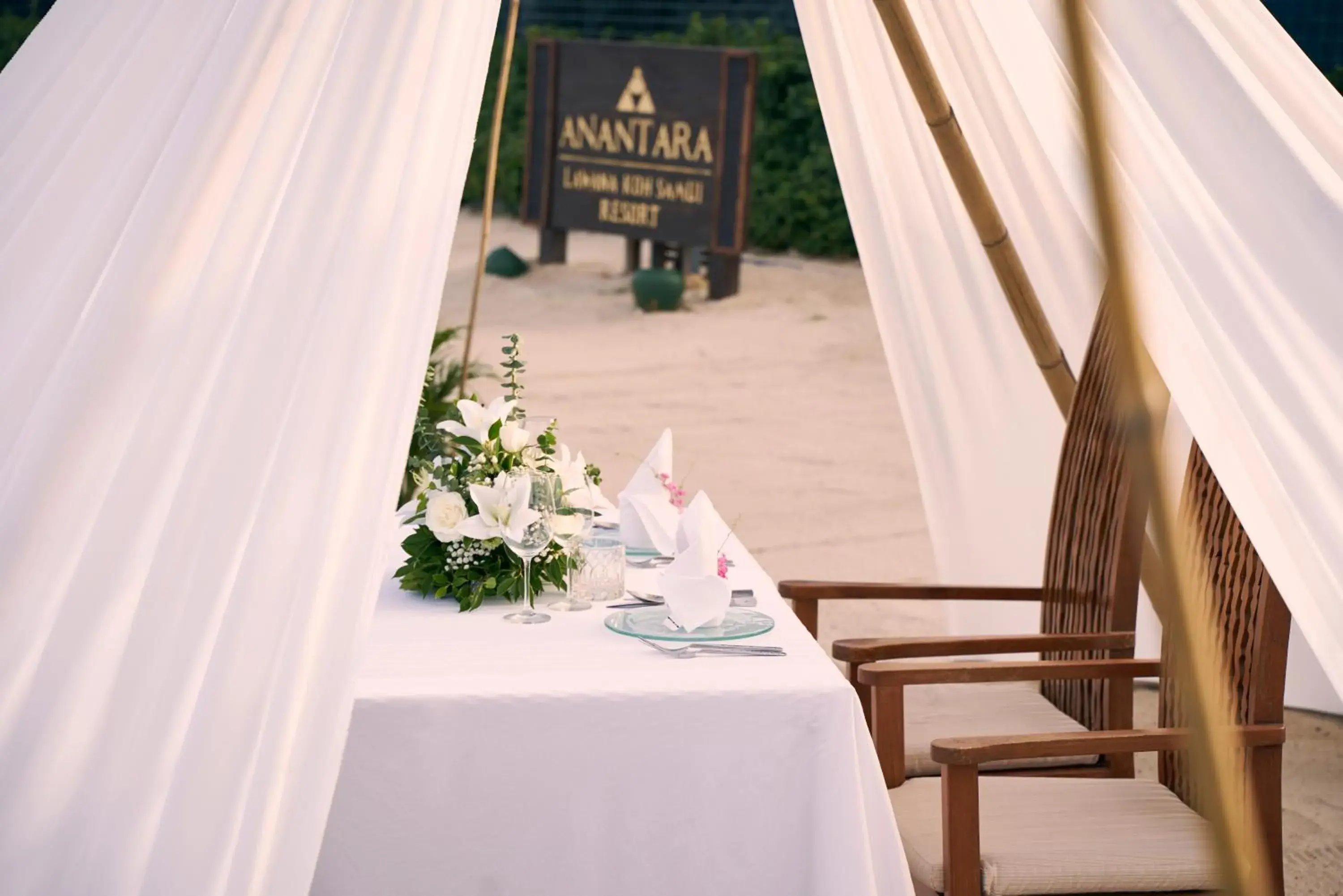 Food and drinks in Anantara Lawana Koh Samui Resort Food and drinks in Anantara Lawana Koh Samui Resort