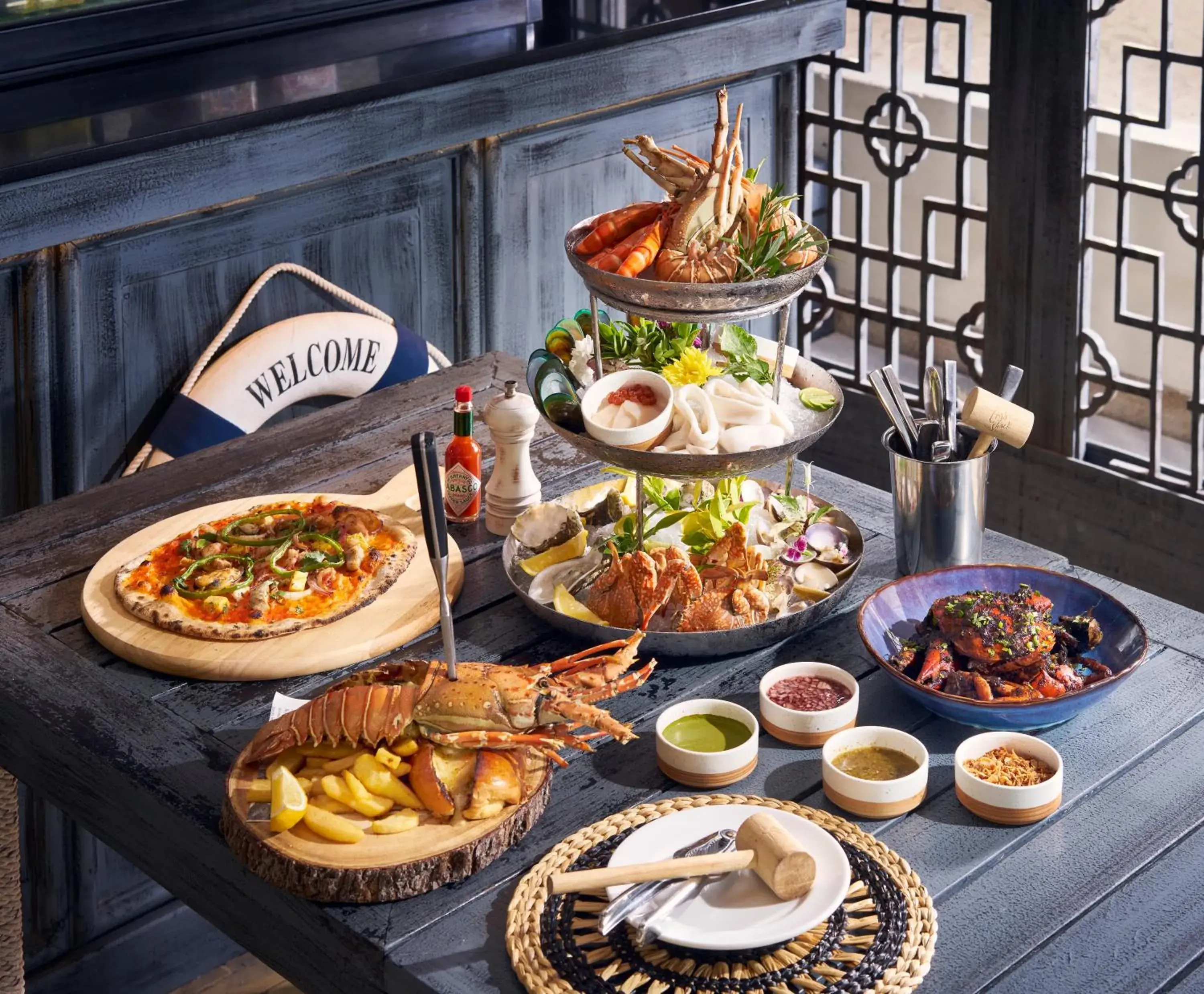 Restaurant/places to eat in Anantara Lawana Koh Samui Resort Restaurant/places to eat in Anantara Lawana Koh Samui Resort