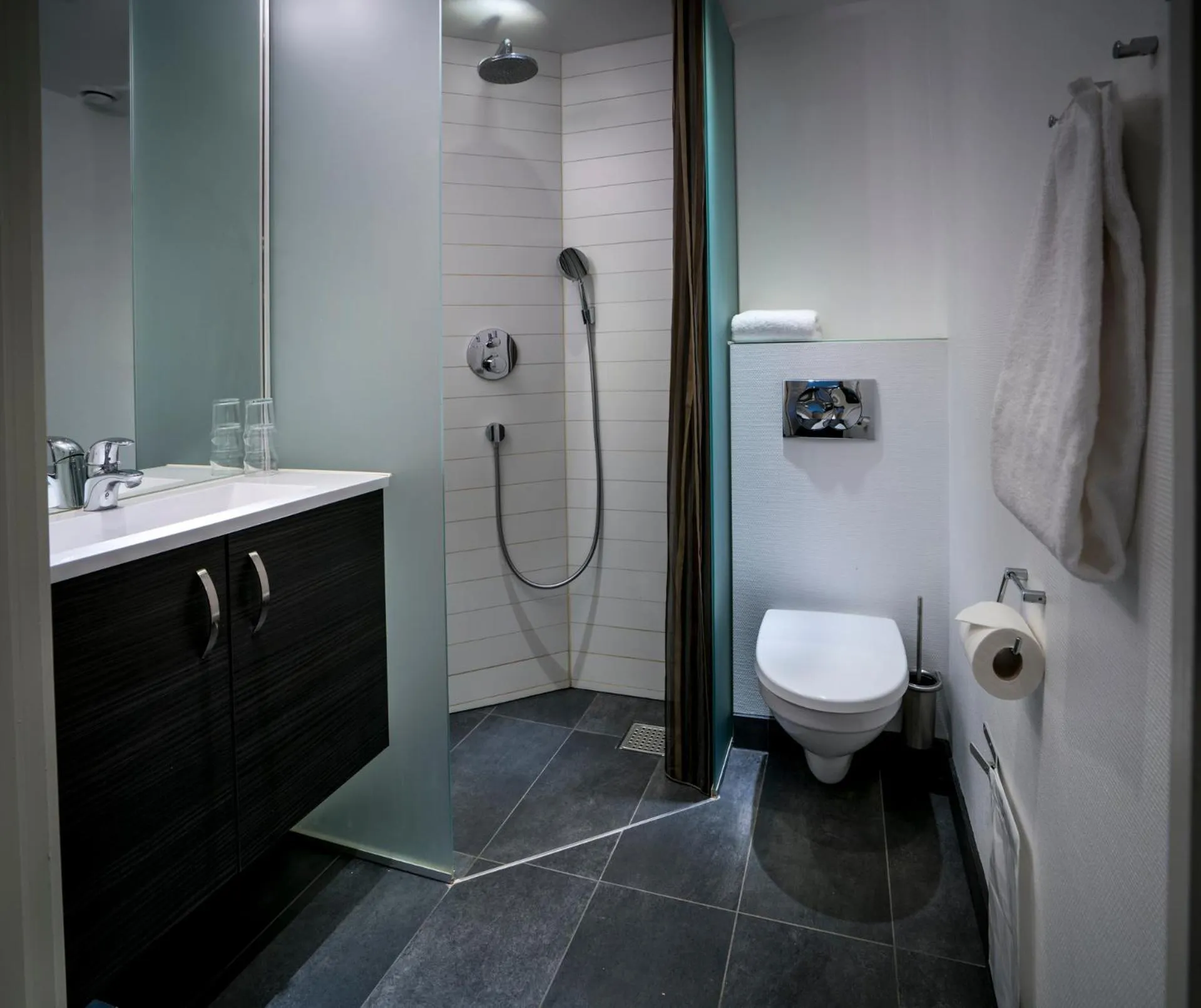 Bathroom in Hotel Ry