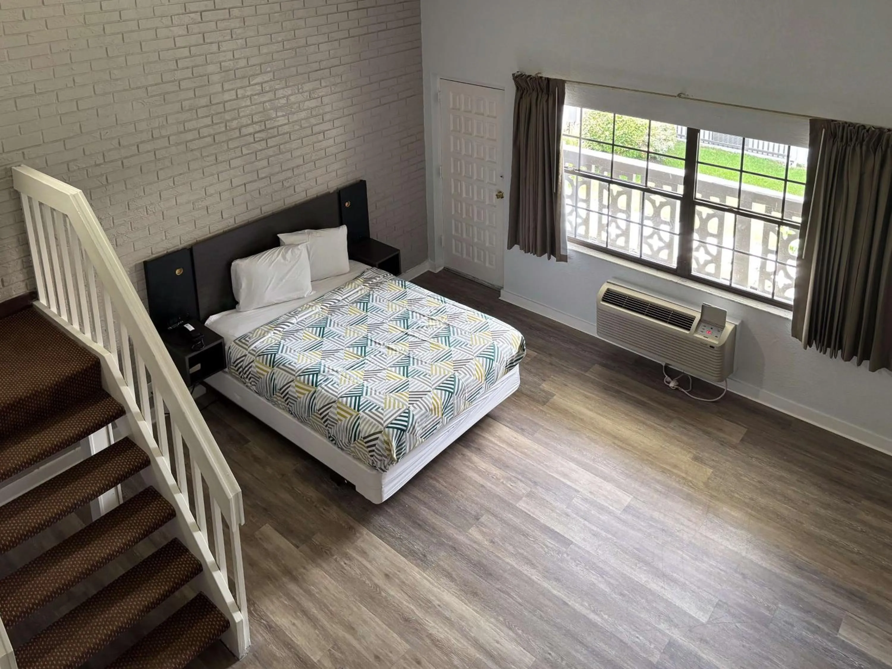 Bedroom, Bed in La Casa Inn and Suites