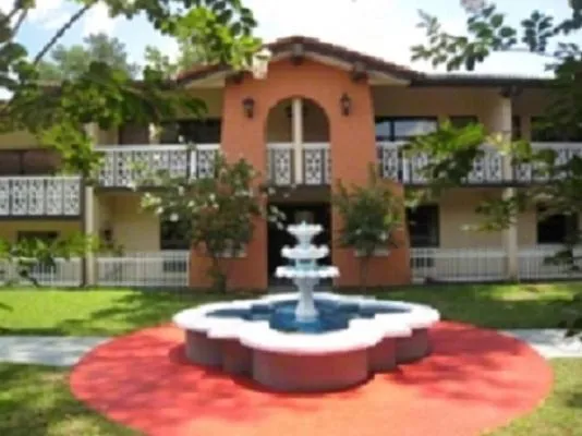 Property Building in La Casa Inn and Suites