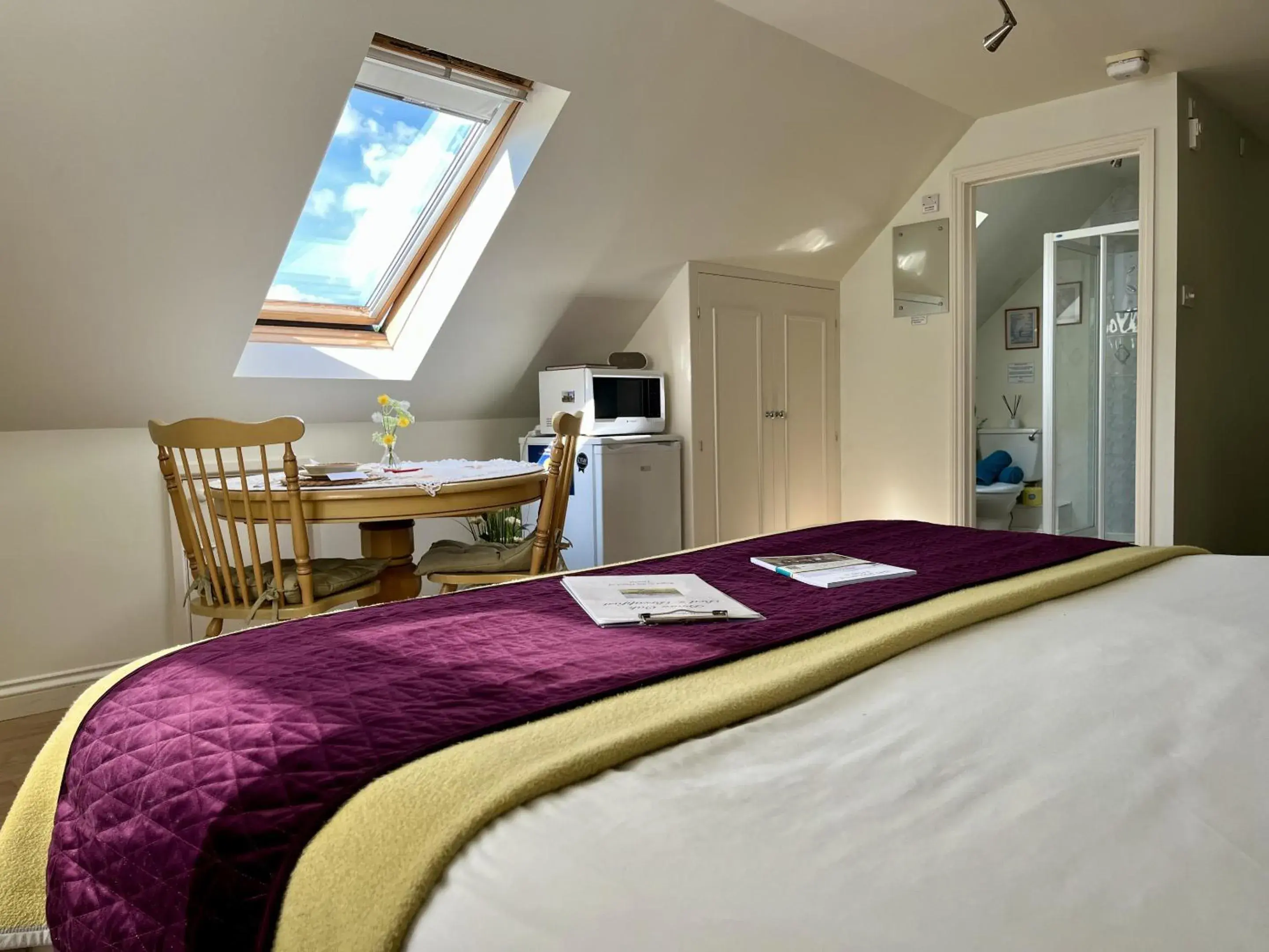 Studio in Priors Oak - A Cosy Studio with Countryside Views in Dorset Studio in Priors Oak - A Cosy Studio with Countryside Views in Dorset