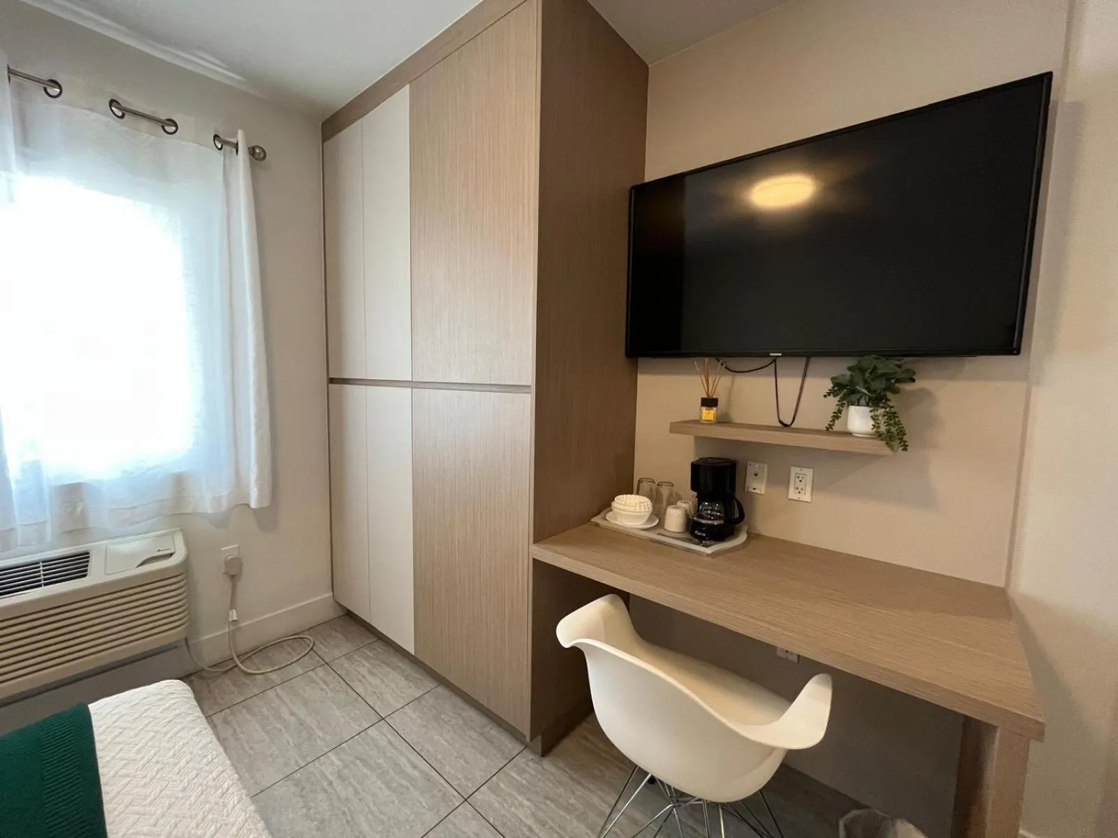 Photo of the whole room in Costa Norte Boutique Hotel Miami Beach