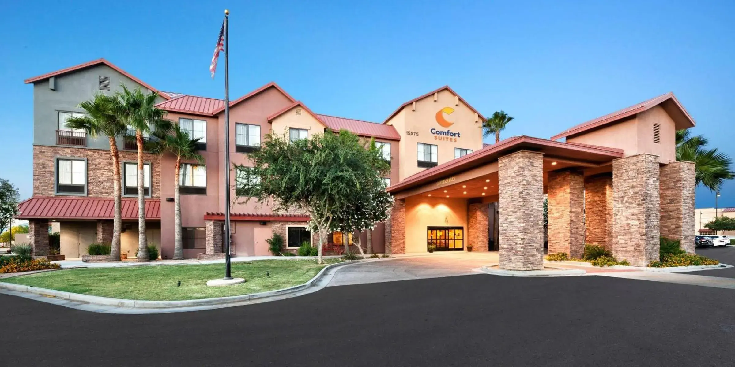 Property building in Comfort Suites Goodyear-West Phoenix Property building in Comfort Suites Goodyear-West Phoenix
