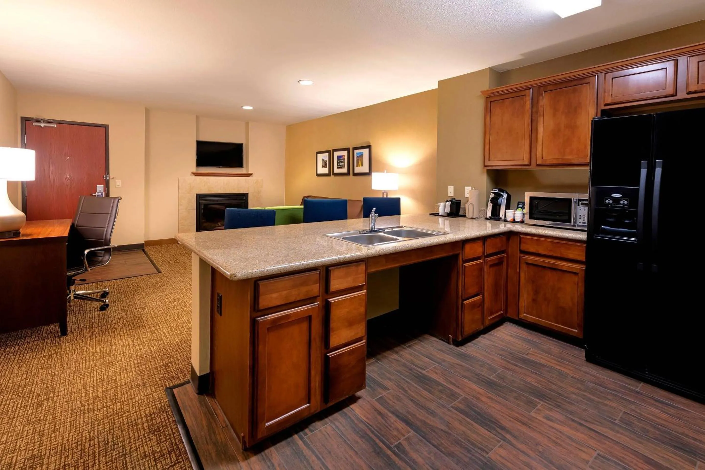 Bedroom in Comfort Suites Goodyear-West Phoenix