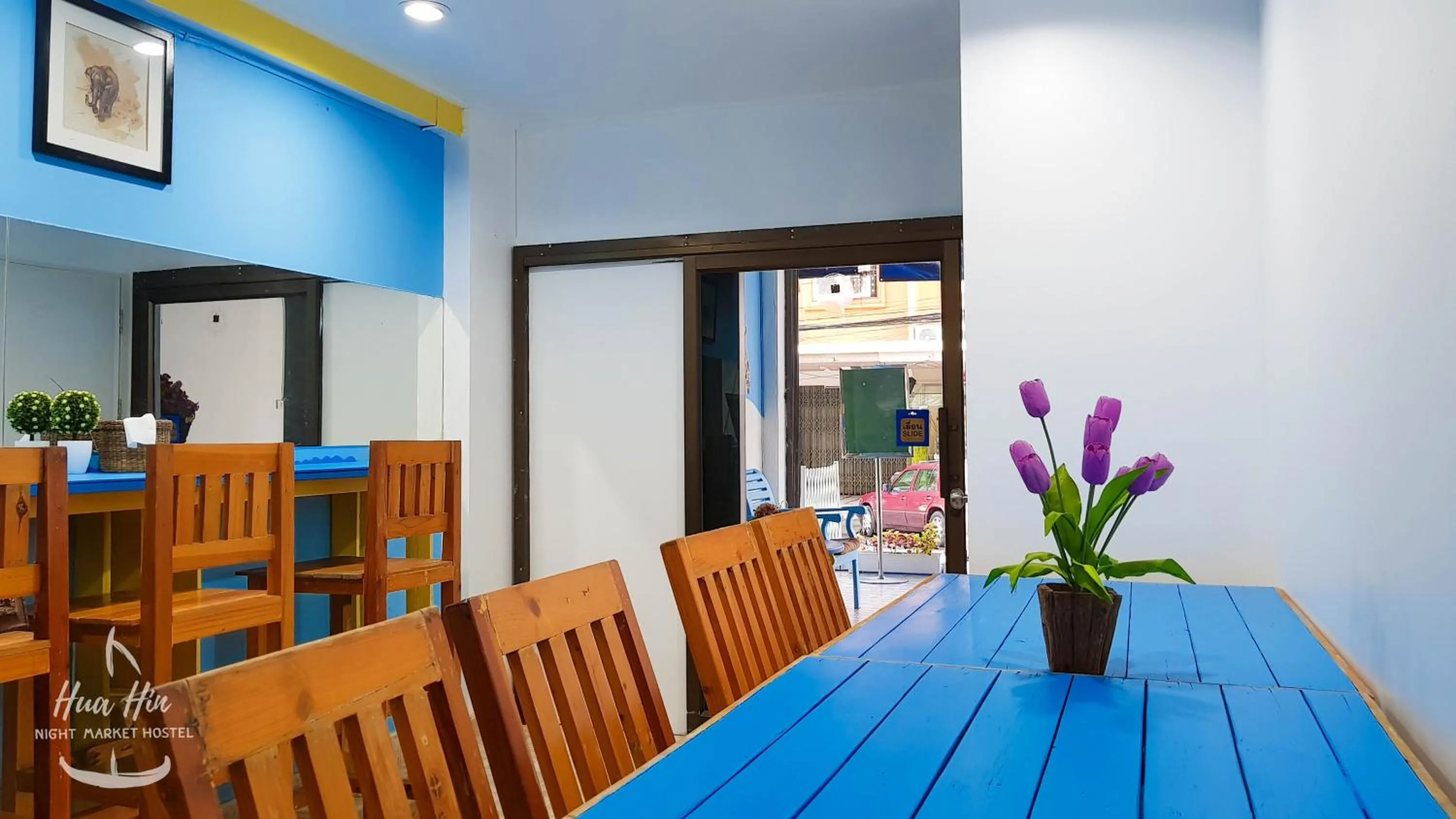 Restaurant/places to eat in HuaHin Night Market Hostel