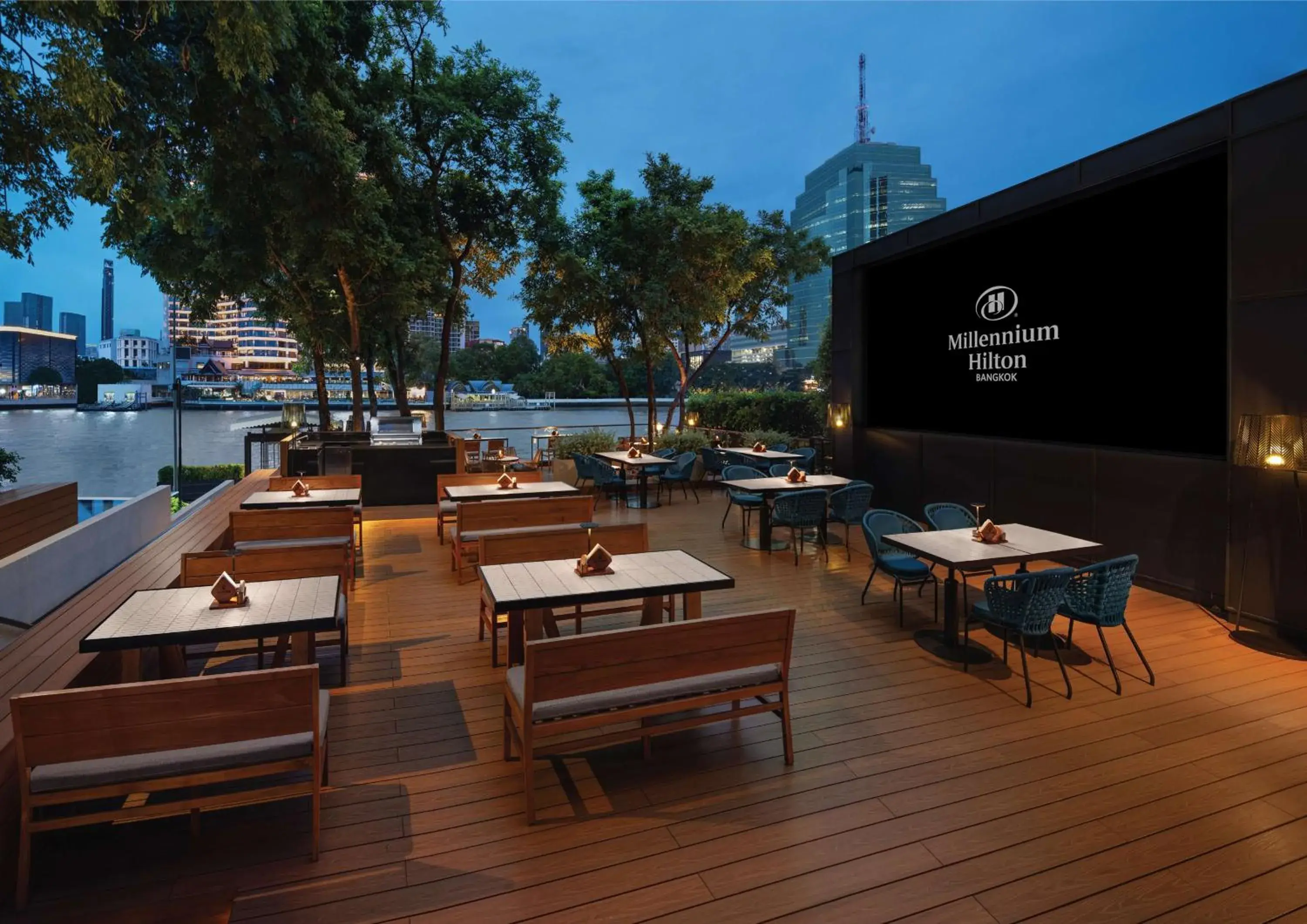 Restaurant/places to eat in Millennium Hilton Bangkok Restaurant/places to eat in Millennium Hilton Bangkok