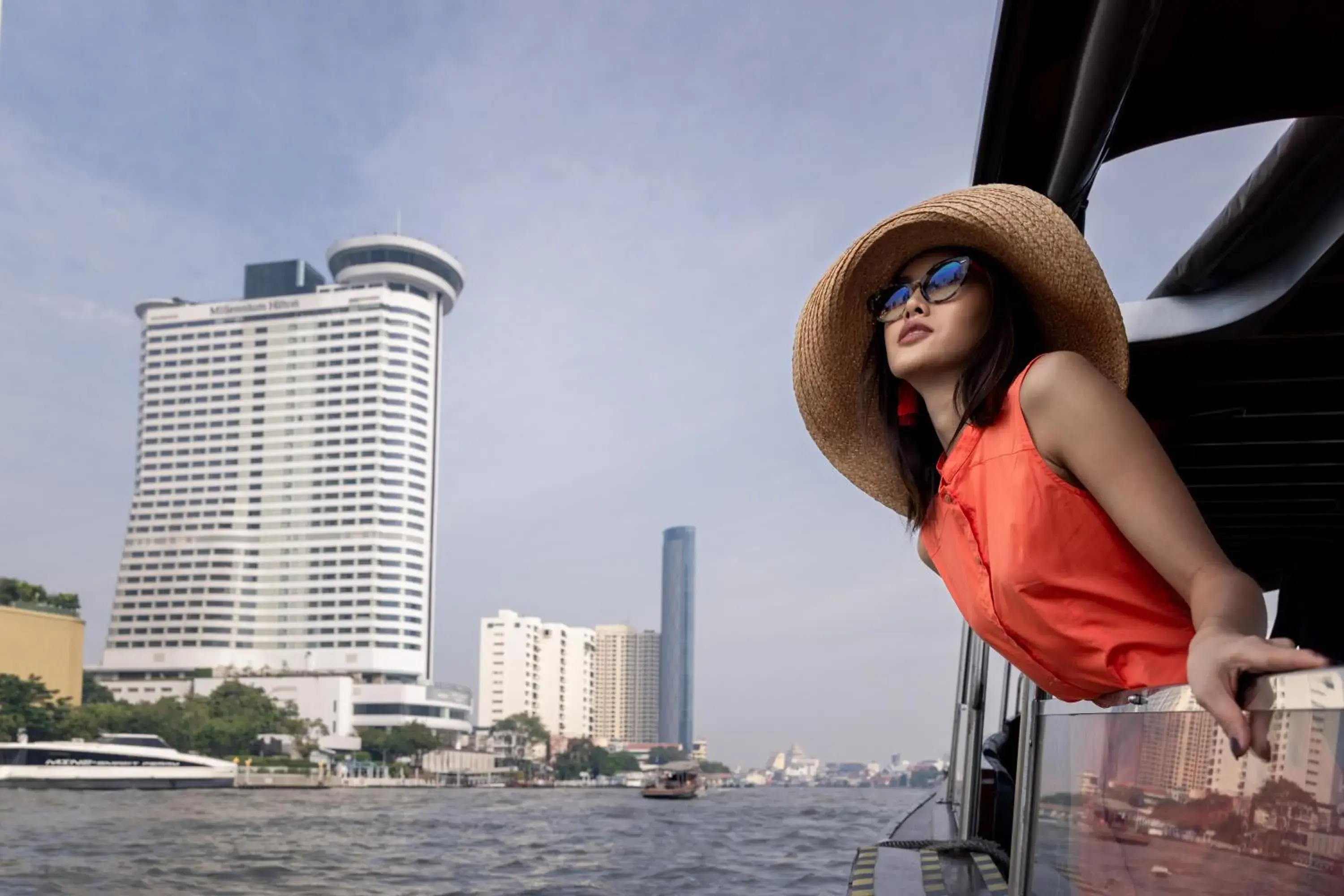 Property building in Millennium Hilton Bangkok Property building in Millennium Hilton Bangkok