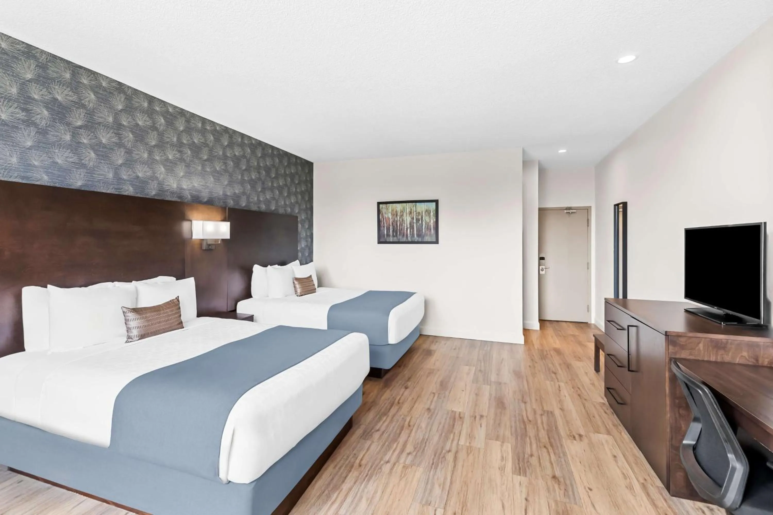 Bedroom, Bed in Best Western Plus Montreal East