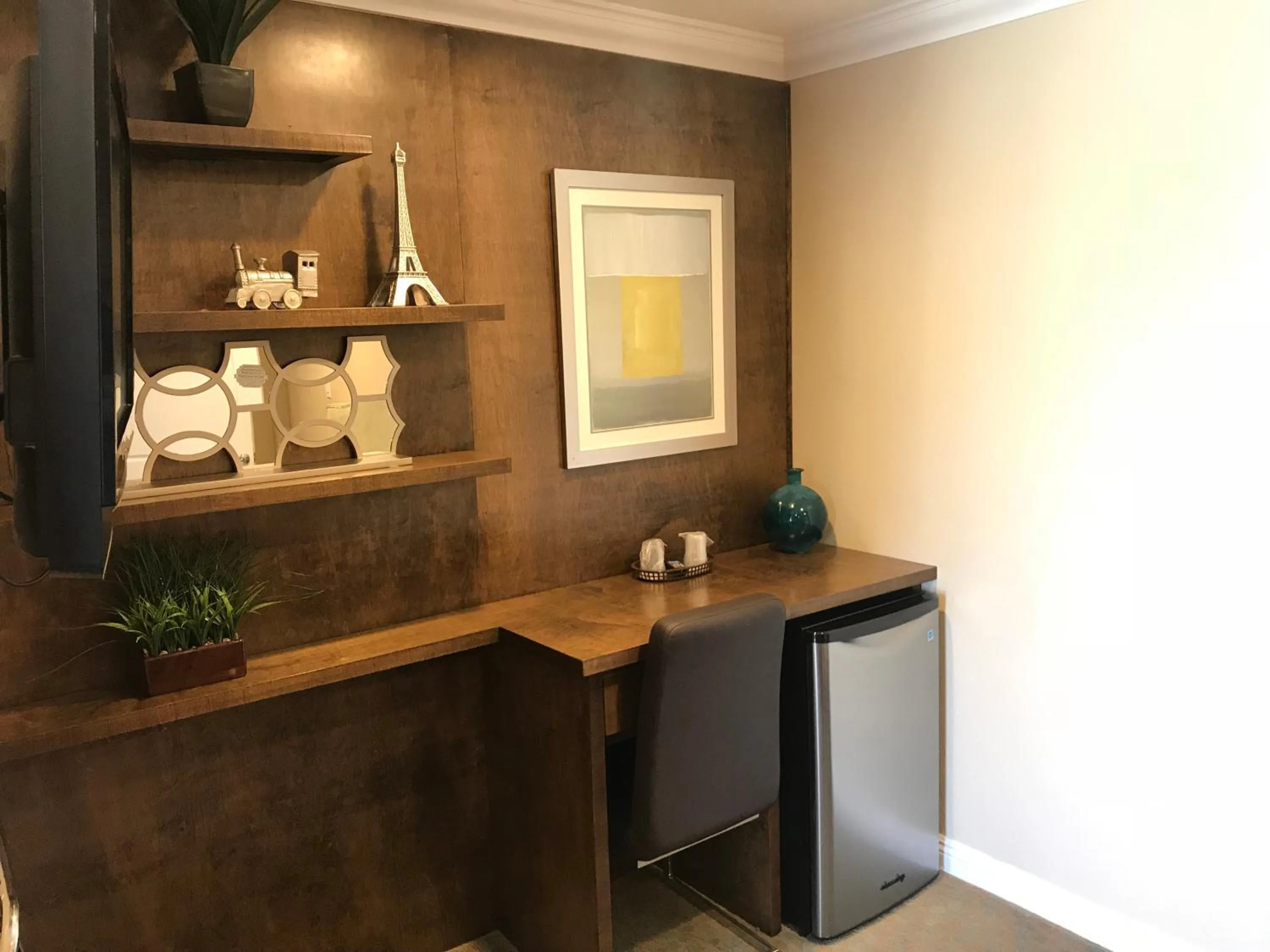 Seating area in Stallion Motel Los Angeles