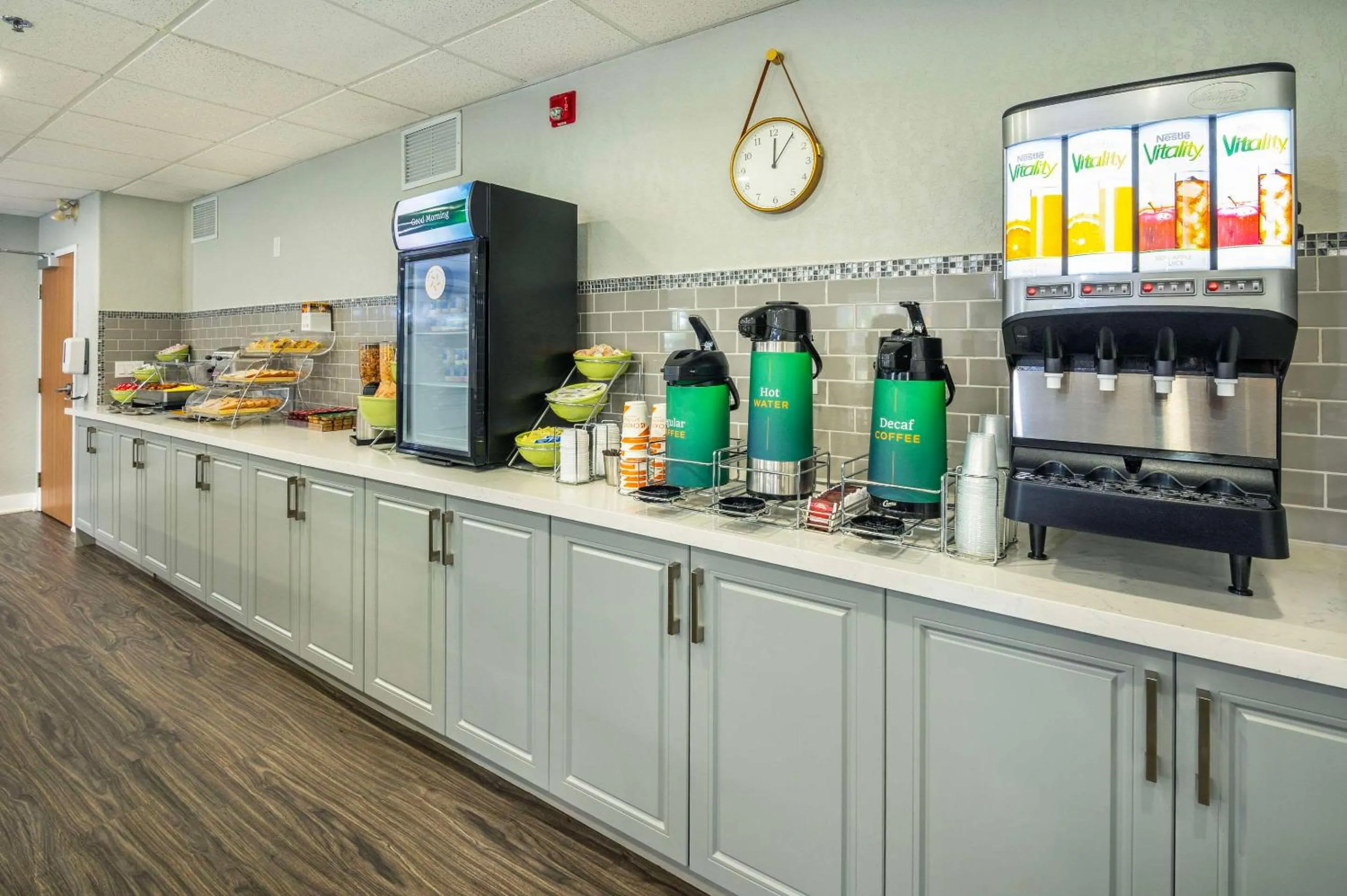 Breakfast in Quality Inn & Suites