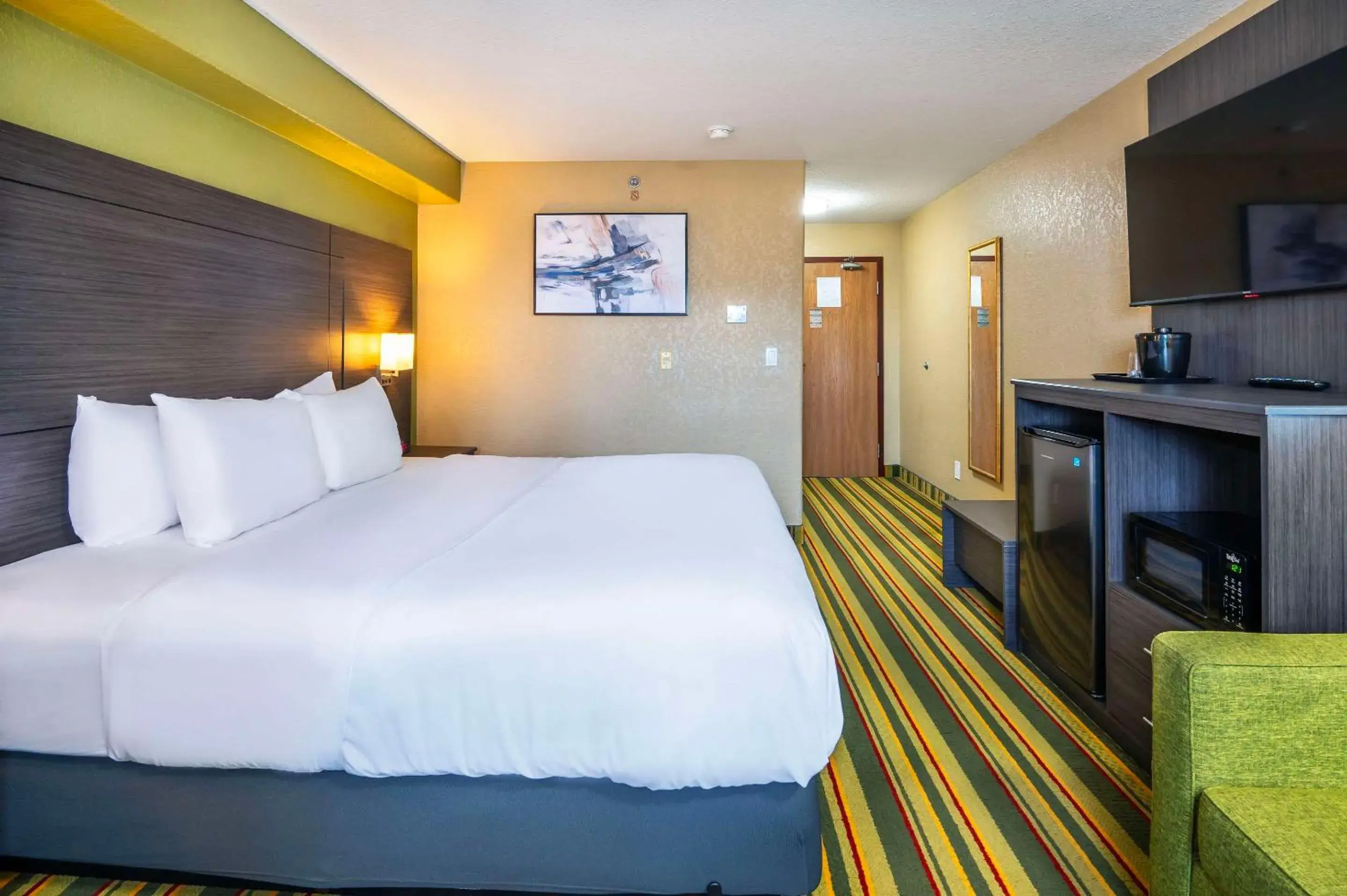 Bedroom, Bed in Quality Inn & Suites Bedroom, Bed in Quality Inn & Suites