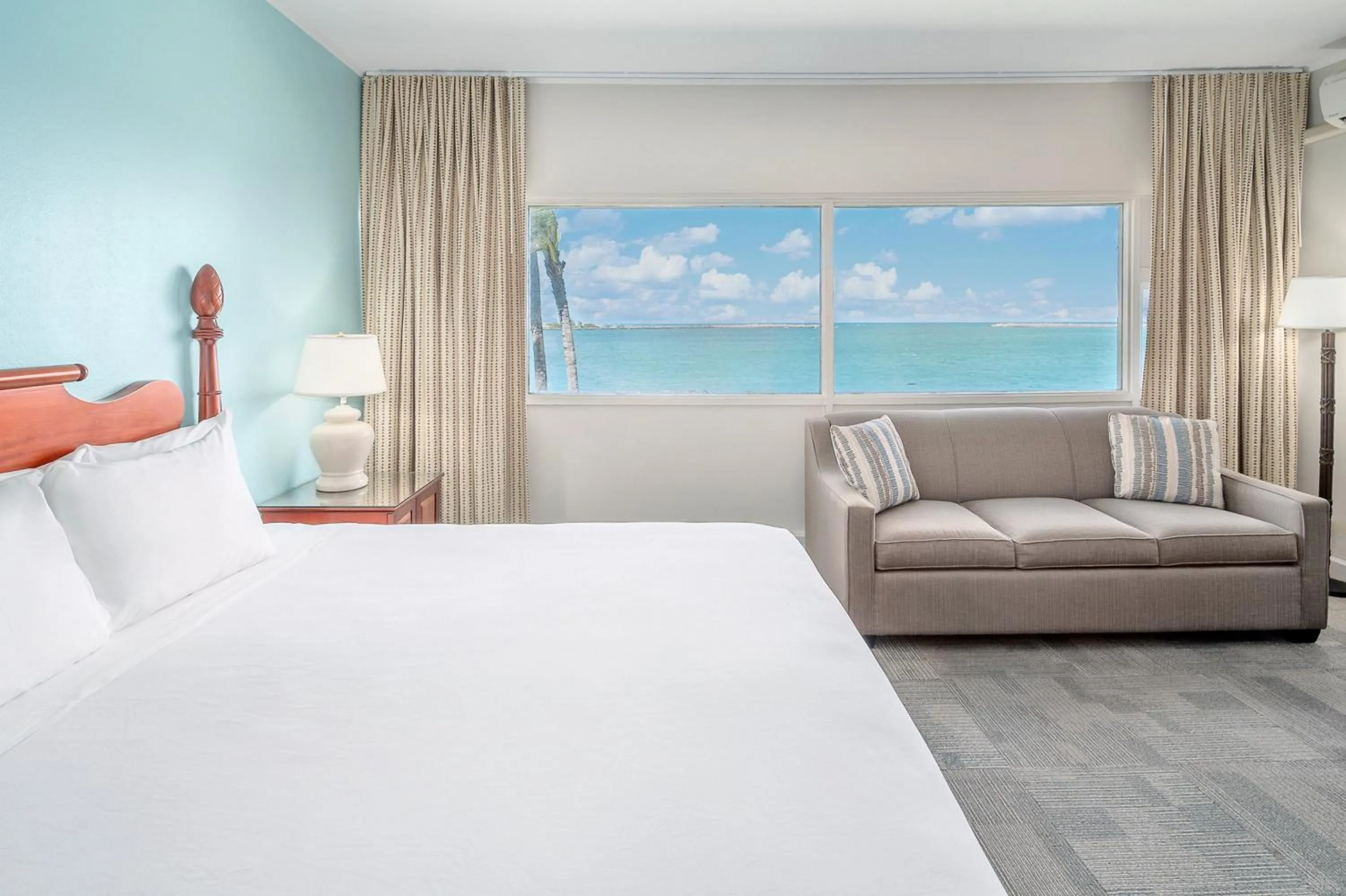 Photo of the whole room, Bed in Maui Beach Hotel