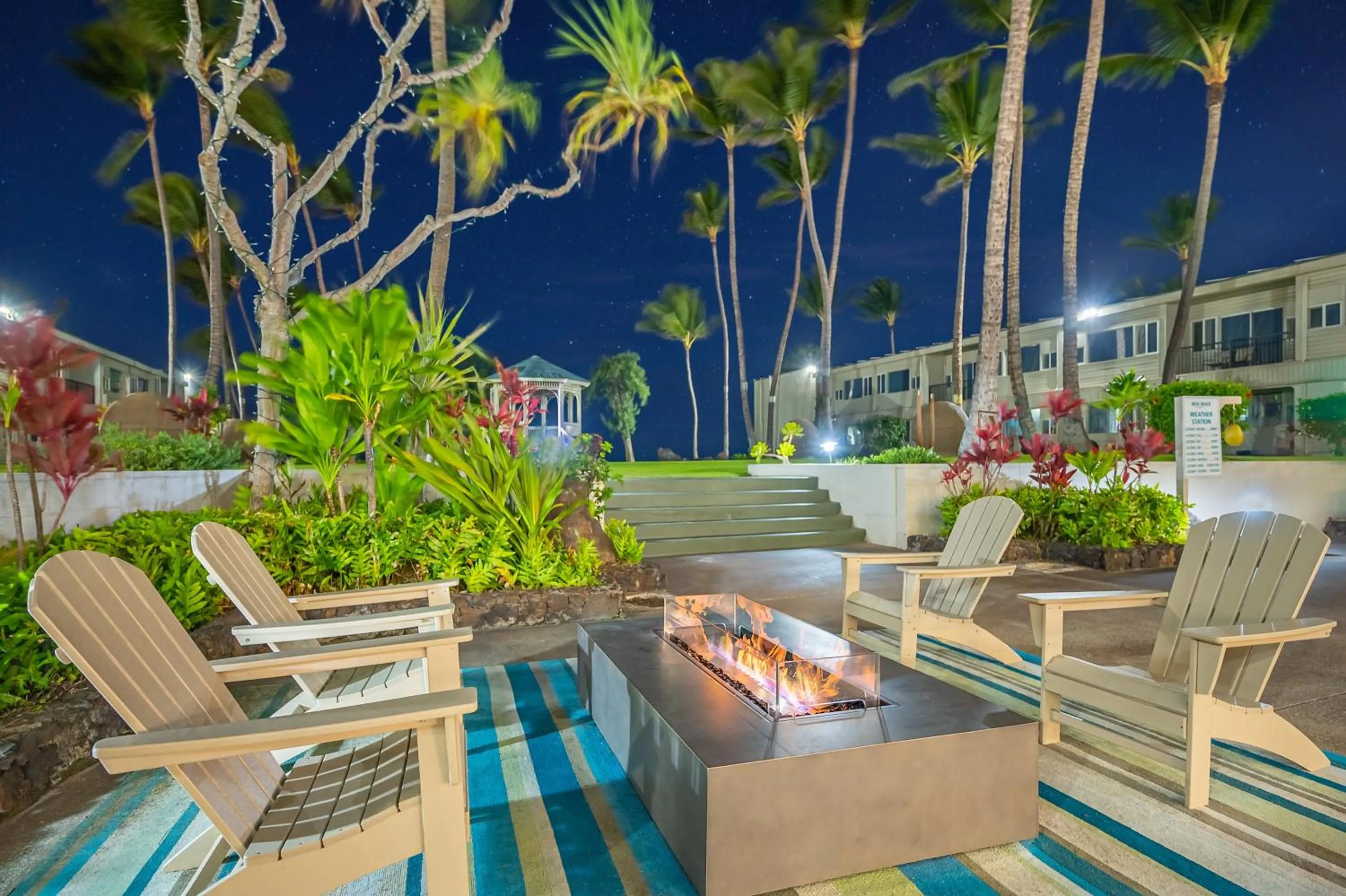 Property building in Maui Beach Hotel