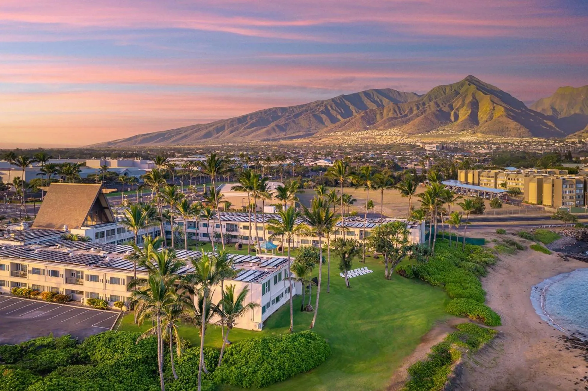 Property building in Maui Beach Hotel