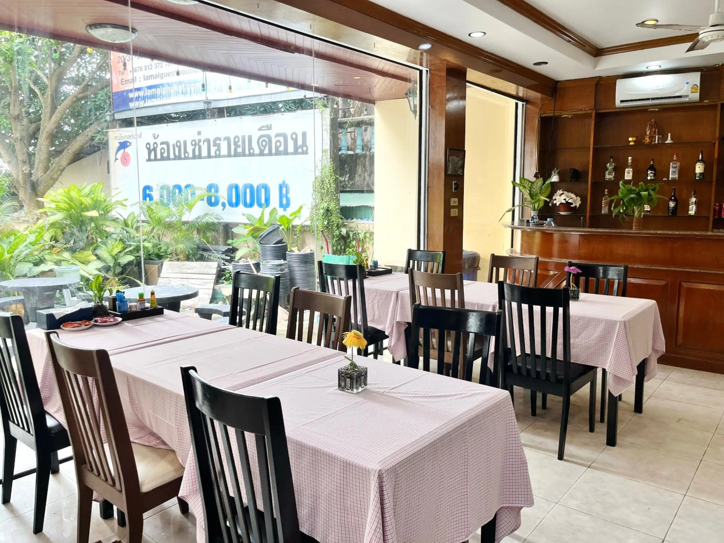 Restaurant/places to eat in Lamai Guesthouse