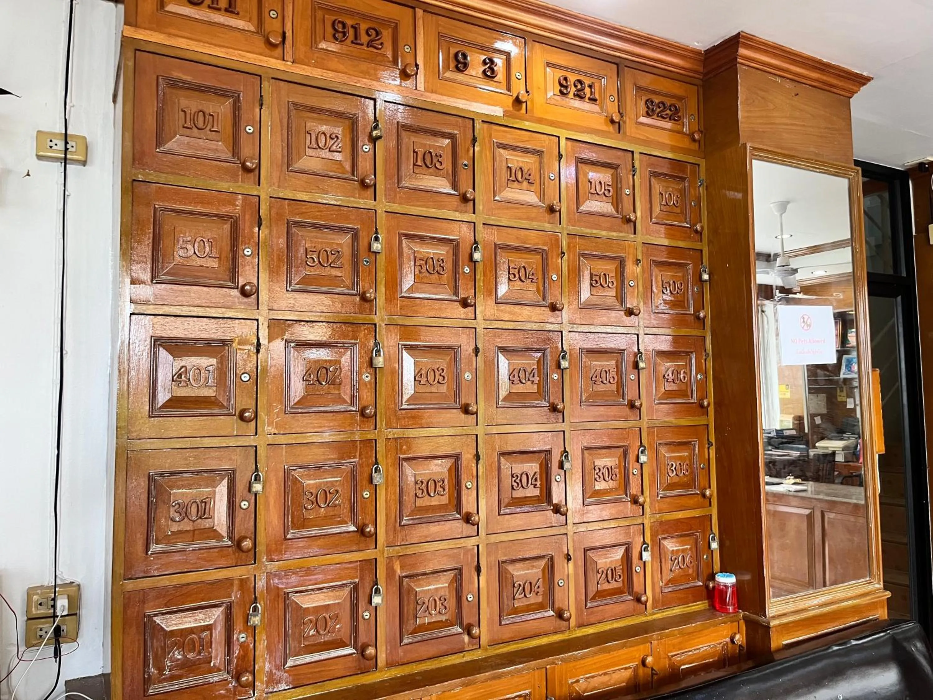 microwave in Lamai Guesthouse