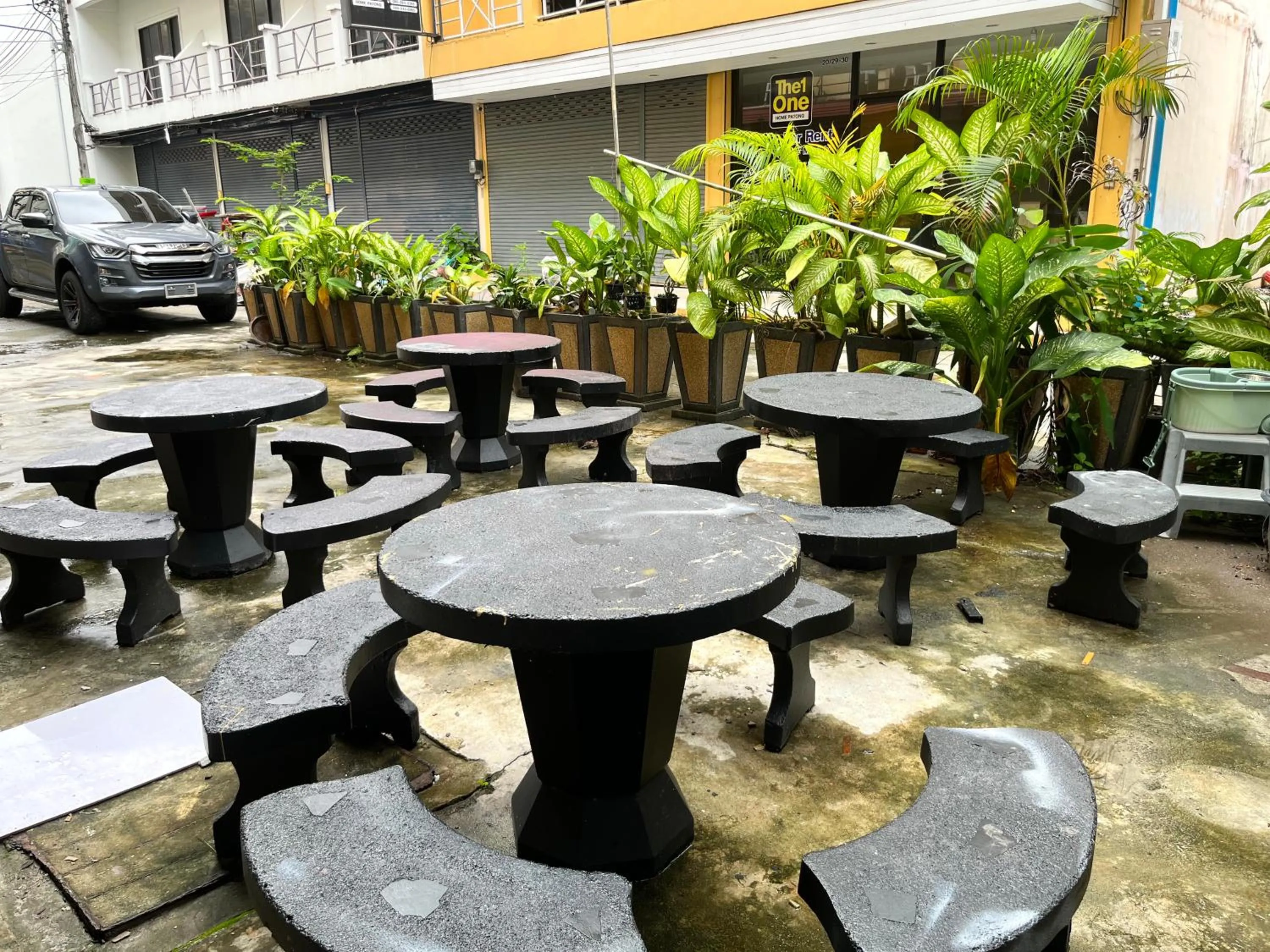 Garden in Lamai Guesthouse