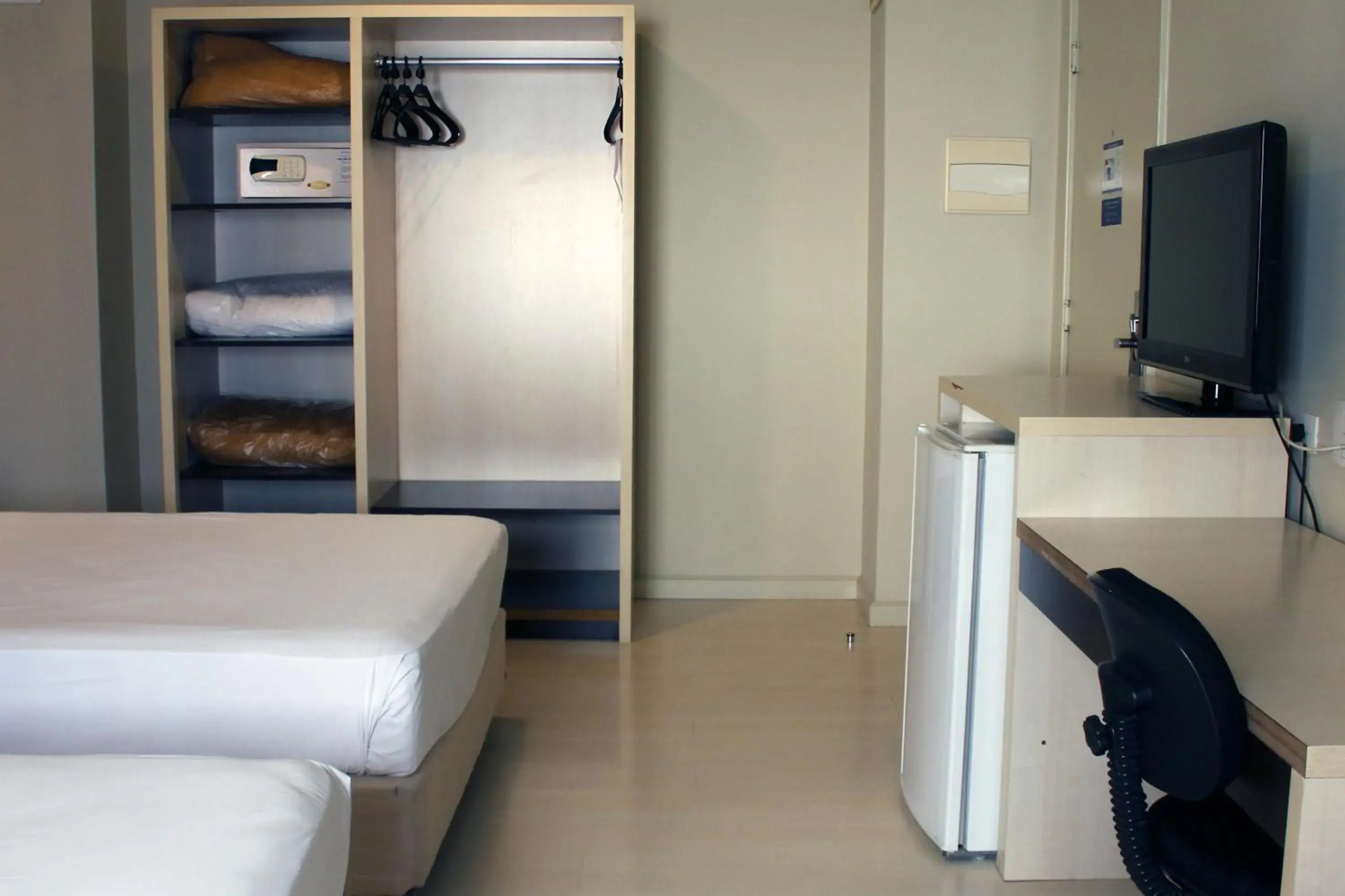 Bed in Master Curitiba Hotel - 1,6 km do Estádio Couto Pereira - Show Bed in Master Curitiba Hotel - 1,6 km do Estádio Couto Pereira - Show