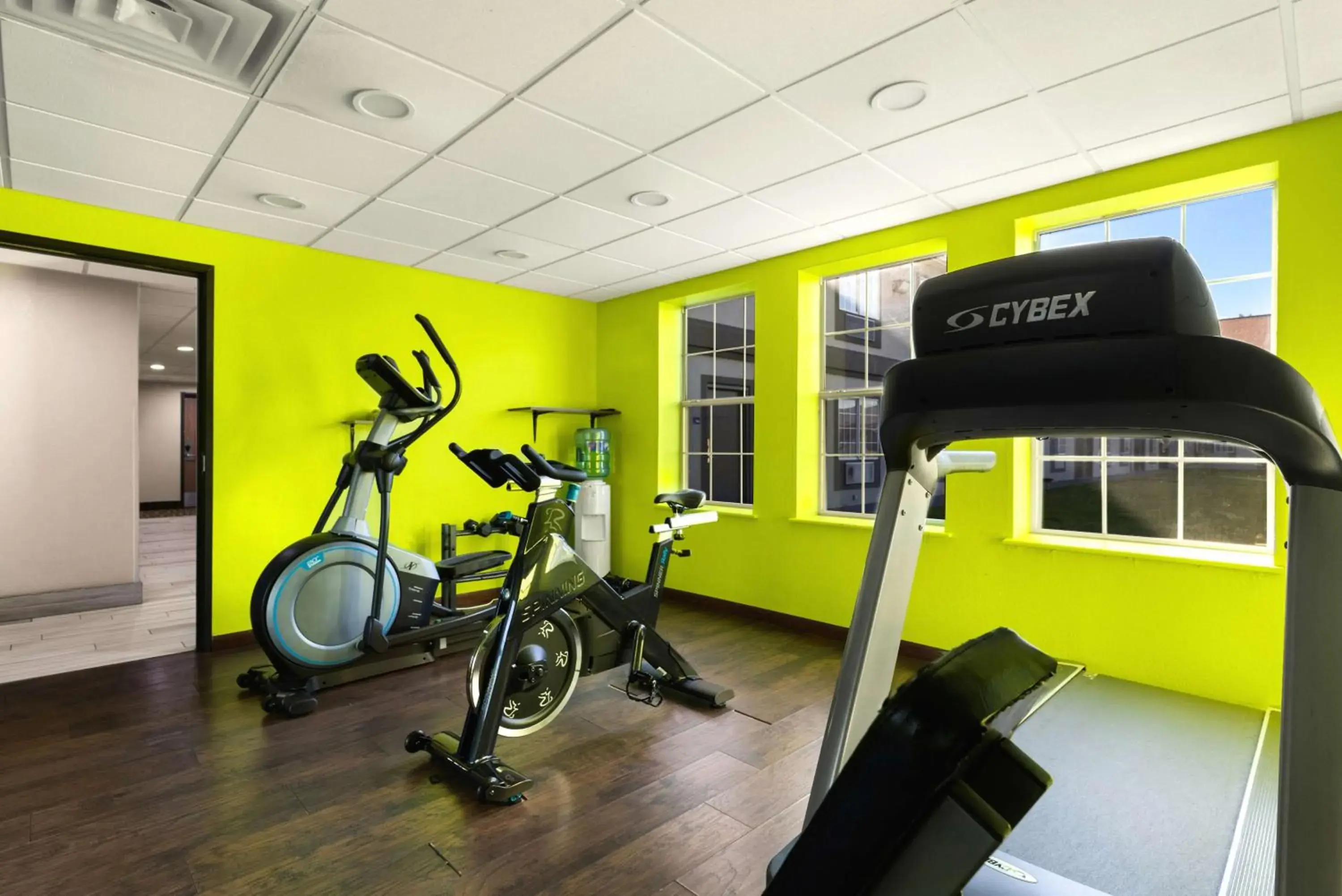 Fitness centre/facilities in SureStay Plus Hotel by Best Western Tulsa East Fitness centre/facilities in SureStay Plus Hotel by Best Western Tulsa East