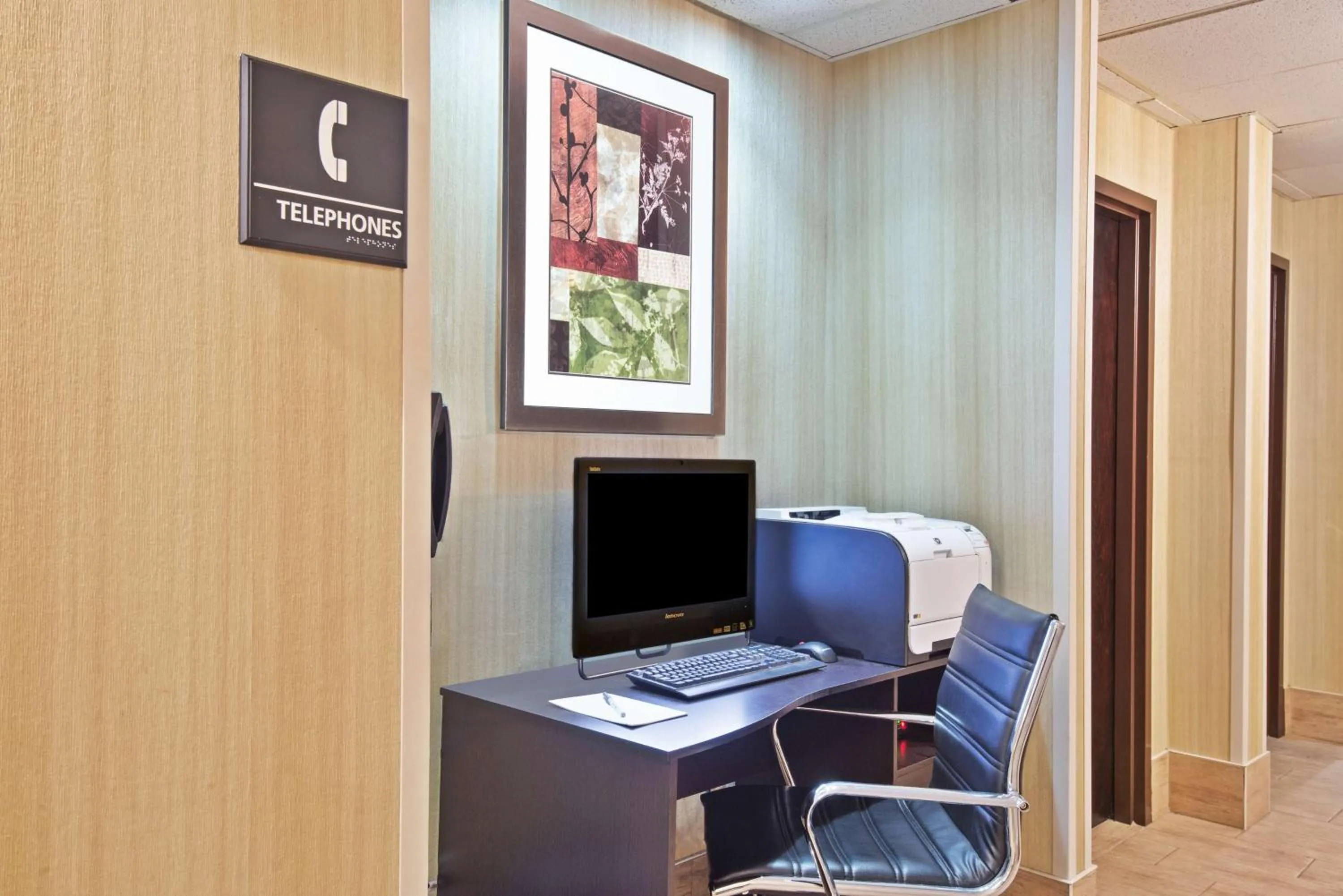 Business facilities in Hampton Inn Huntington/Barboursville