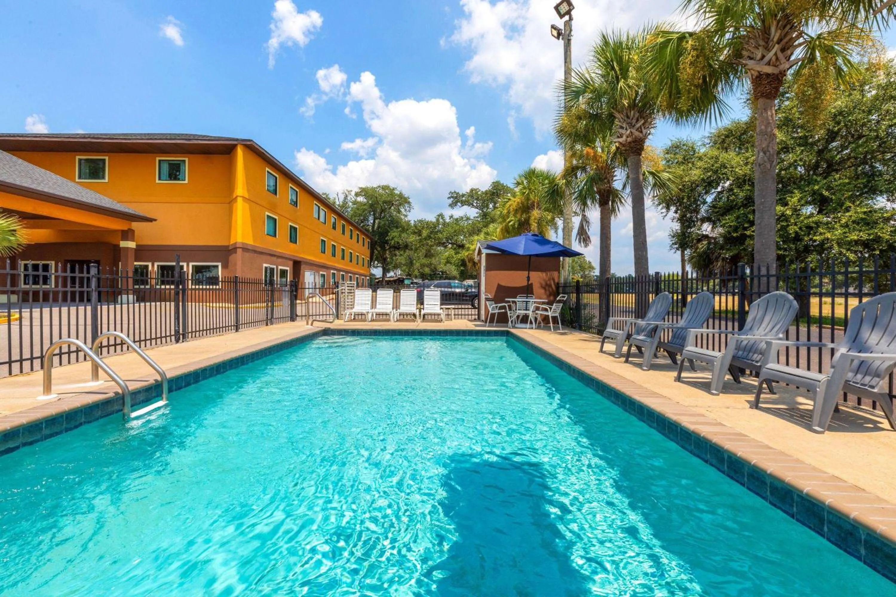Swimming pool in Days Inn by Wyndham Biloxi Beach