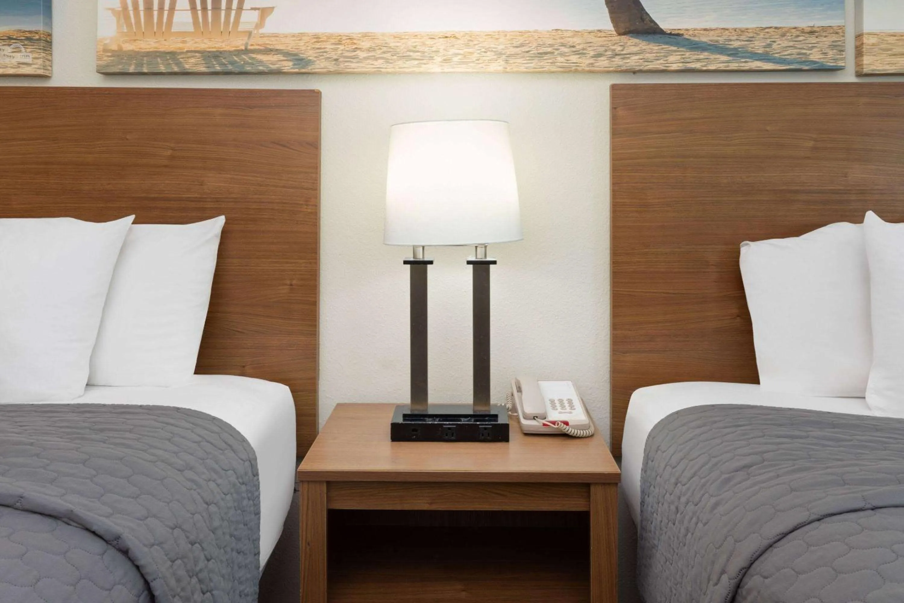 Photo of the whole room, Bed in Days Inn by Wyndham Biloxi Beach