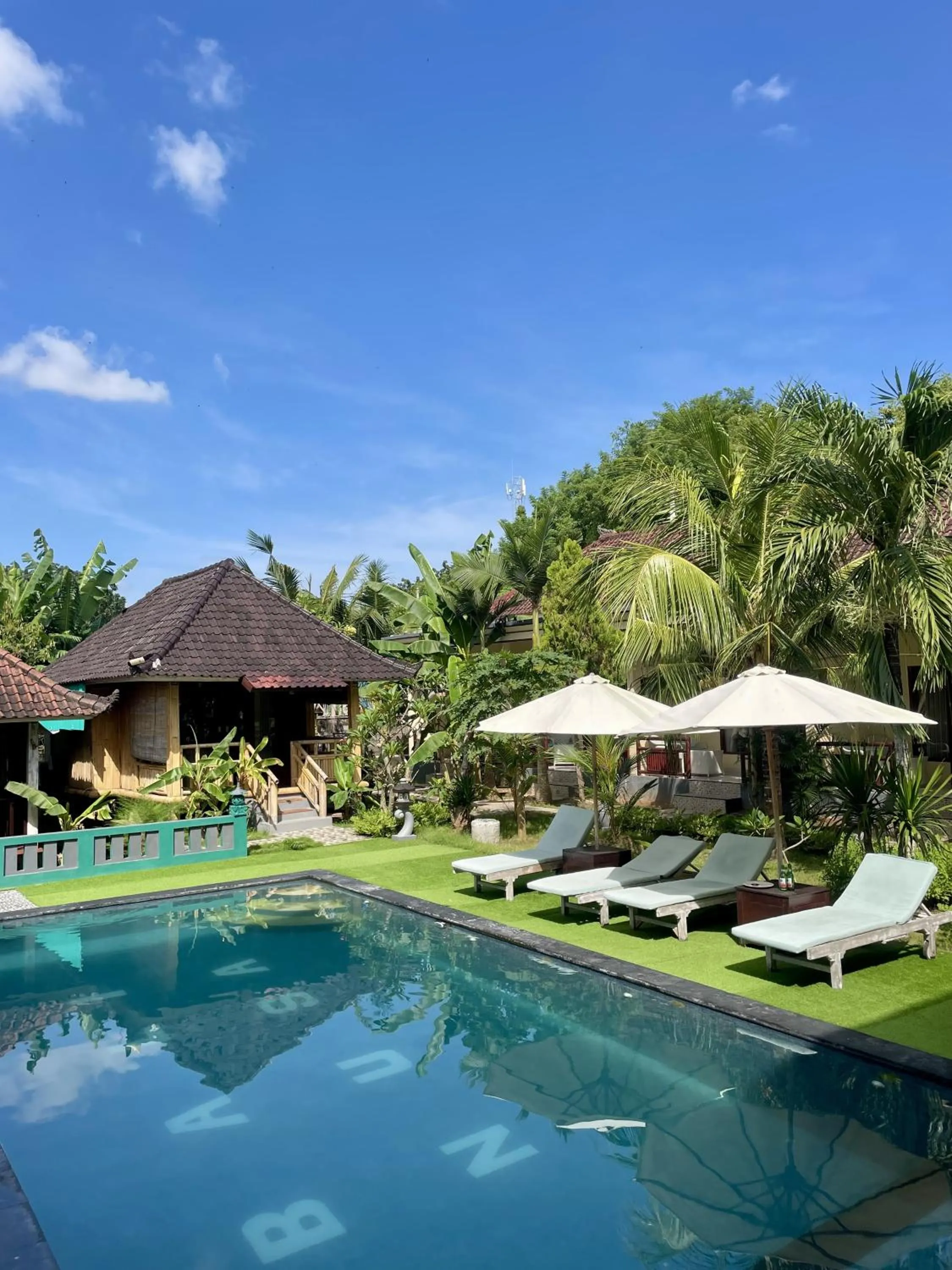 Day in Bali Nusa Cottage