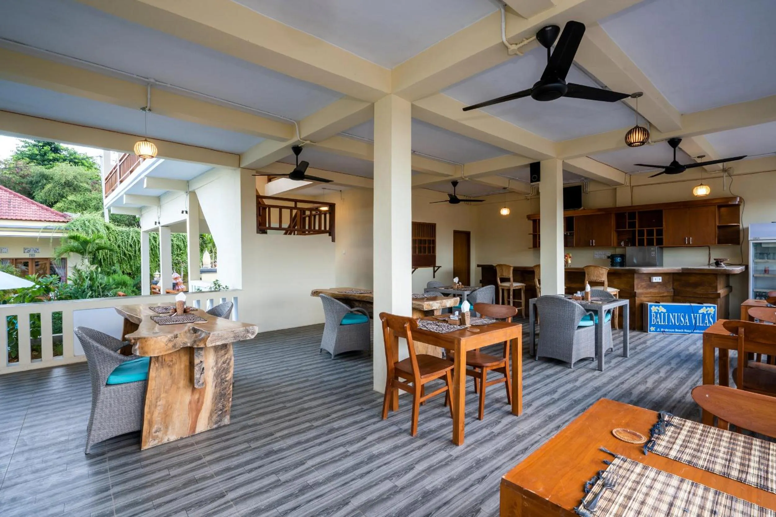Restaurant/places to eat in Bali Nusa Cottage