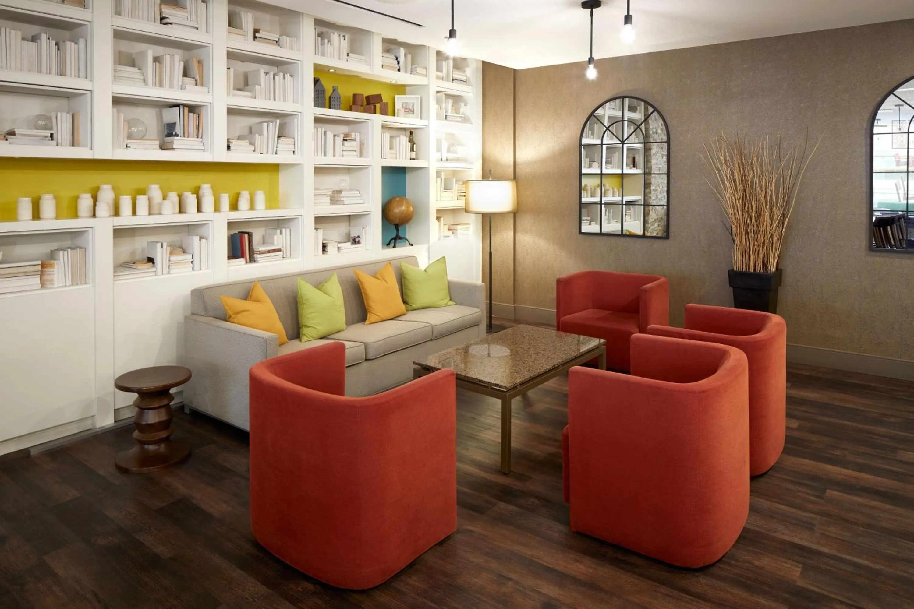 Lounge or bar in Delta Hotels by Marriott Ottawa City Centre