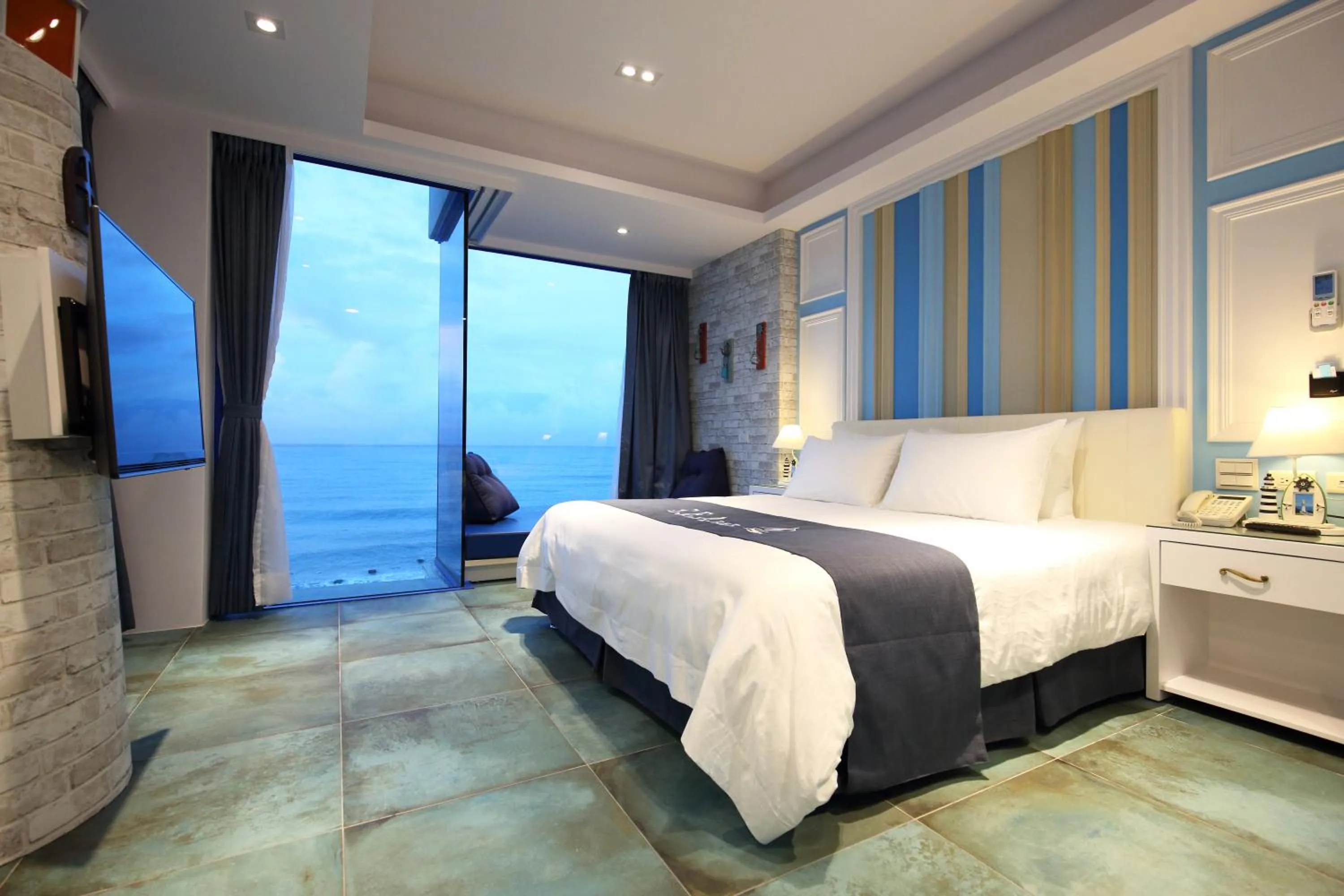 Bed in Hualien S.E.A. B&B