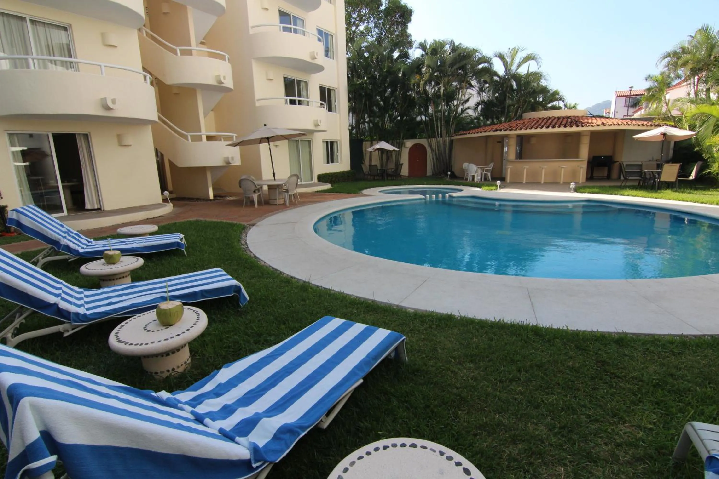 Garden in Hotel Villamar Princesa Suites