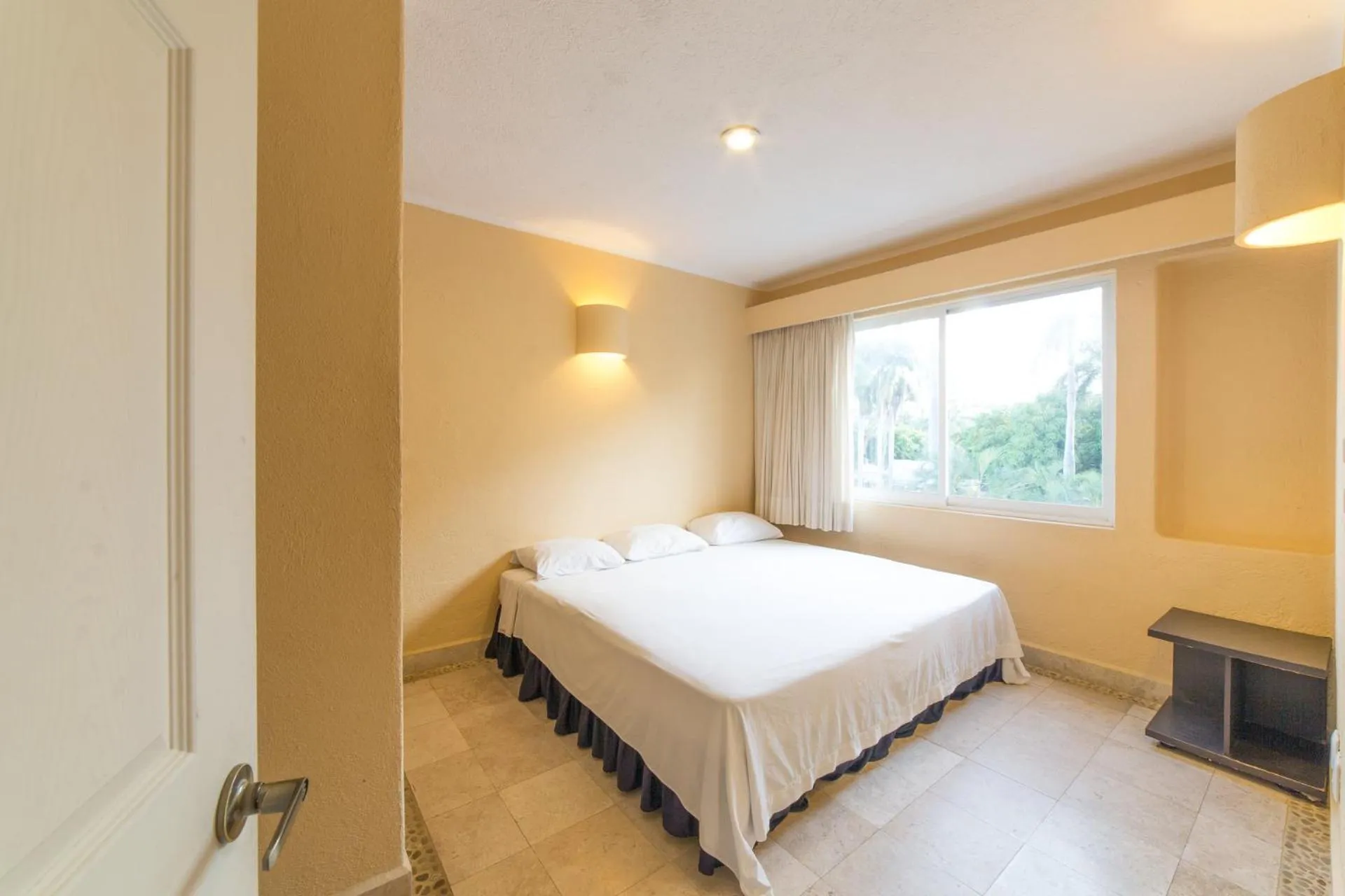 Bedroom, Bed in Hotel Villamar Princesa Suites