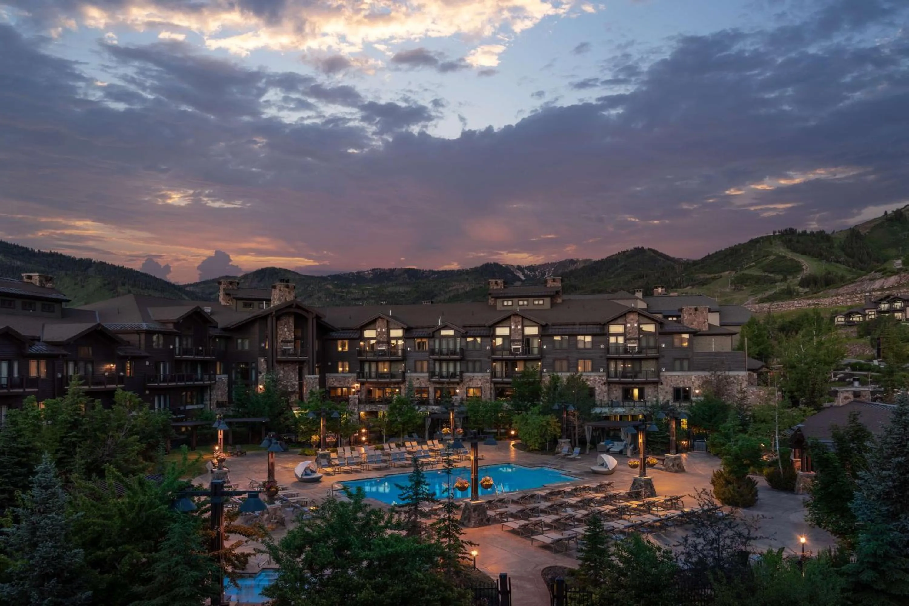 Property building in Waldorf Astoria Park City