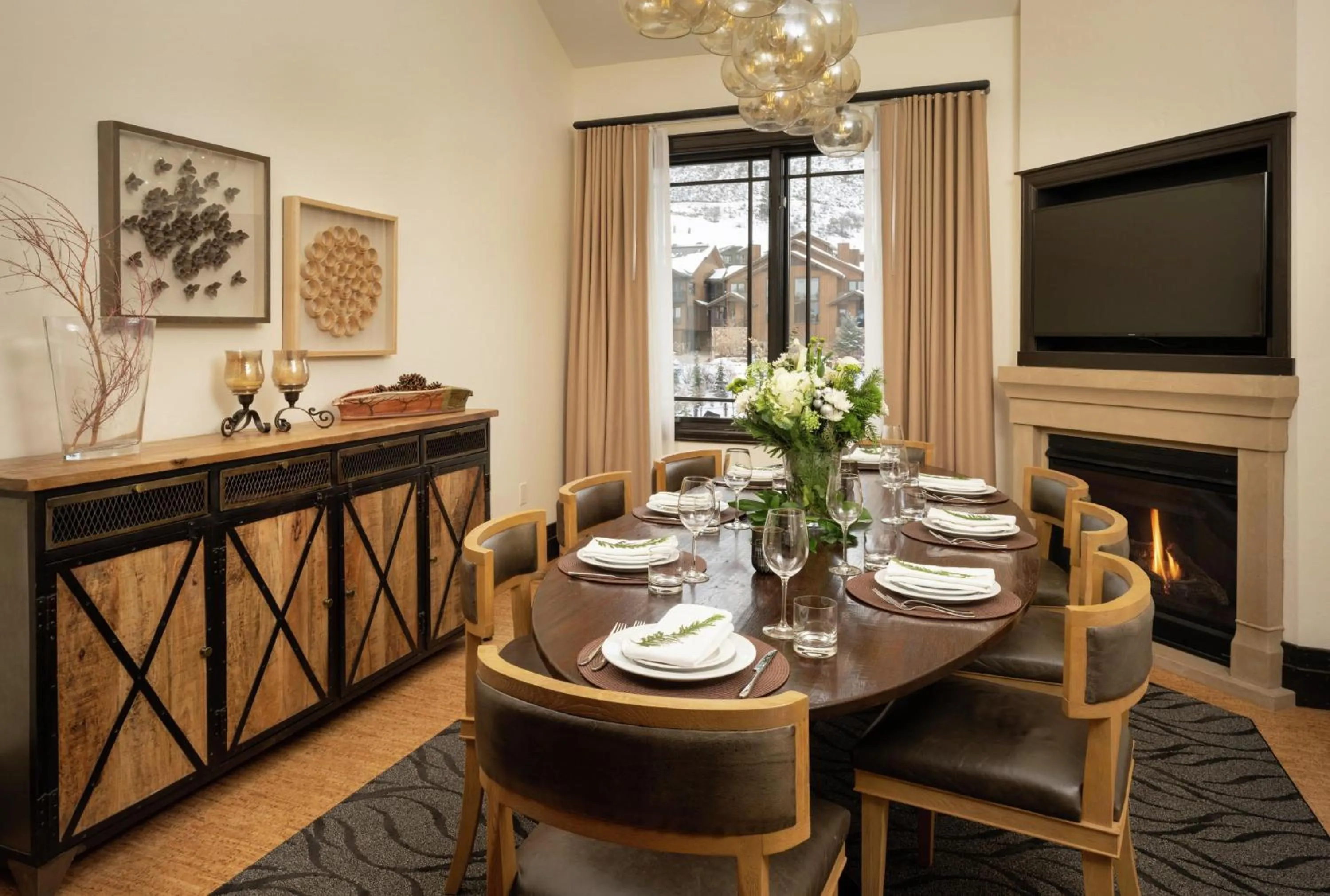 Living room in Waldorf Astoria Park City