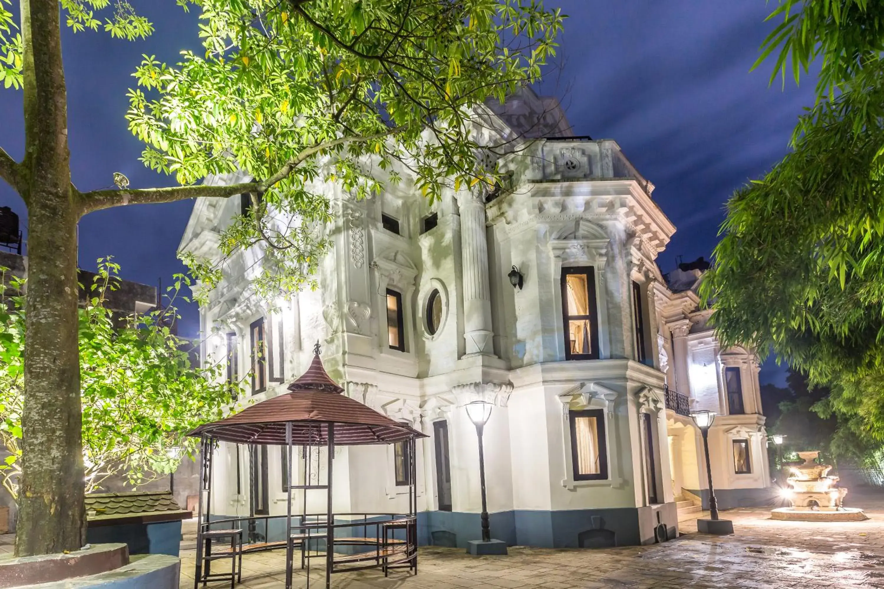 Facade/entrance in Royal Empire Boutique Hotel Facade/entrance in Royal Empire Boutique Hotel