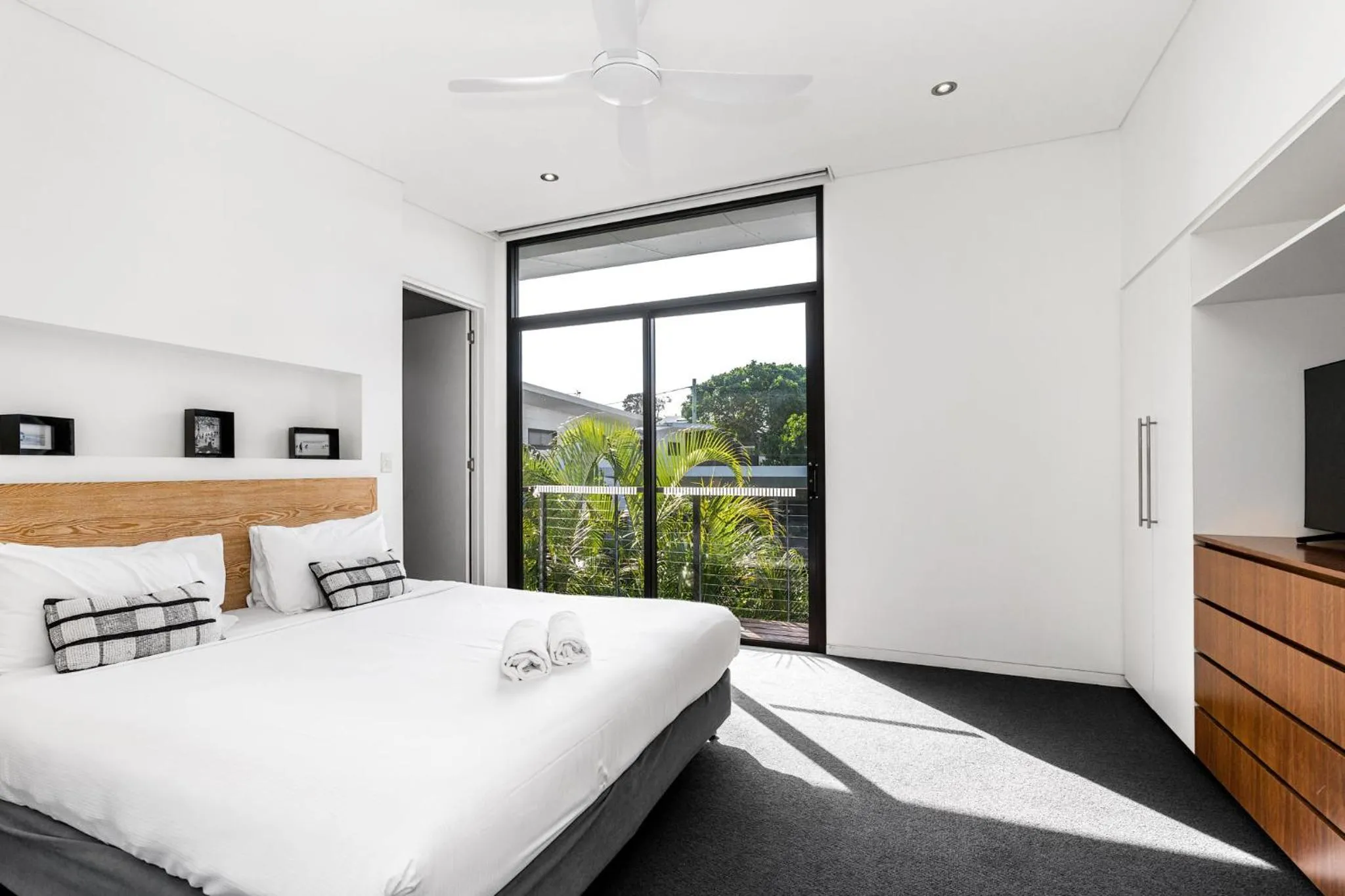 Bedroom, Bed in Byron Lux Beach Houses