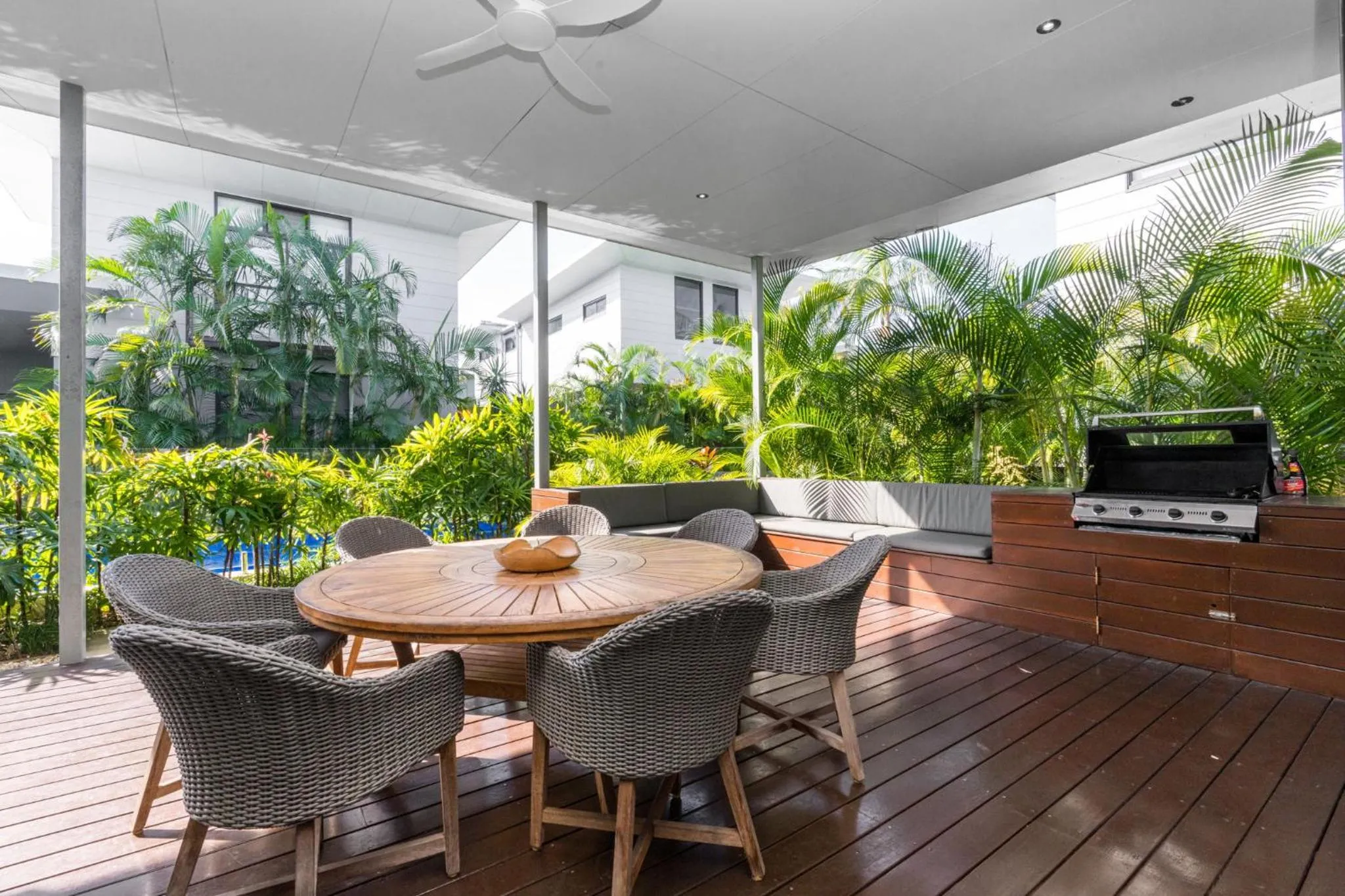 Patio in Byron Lux Beach Houses