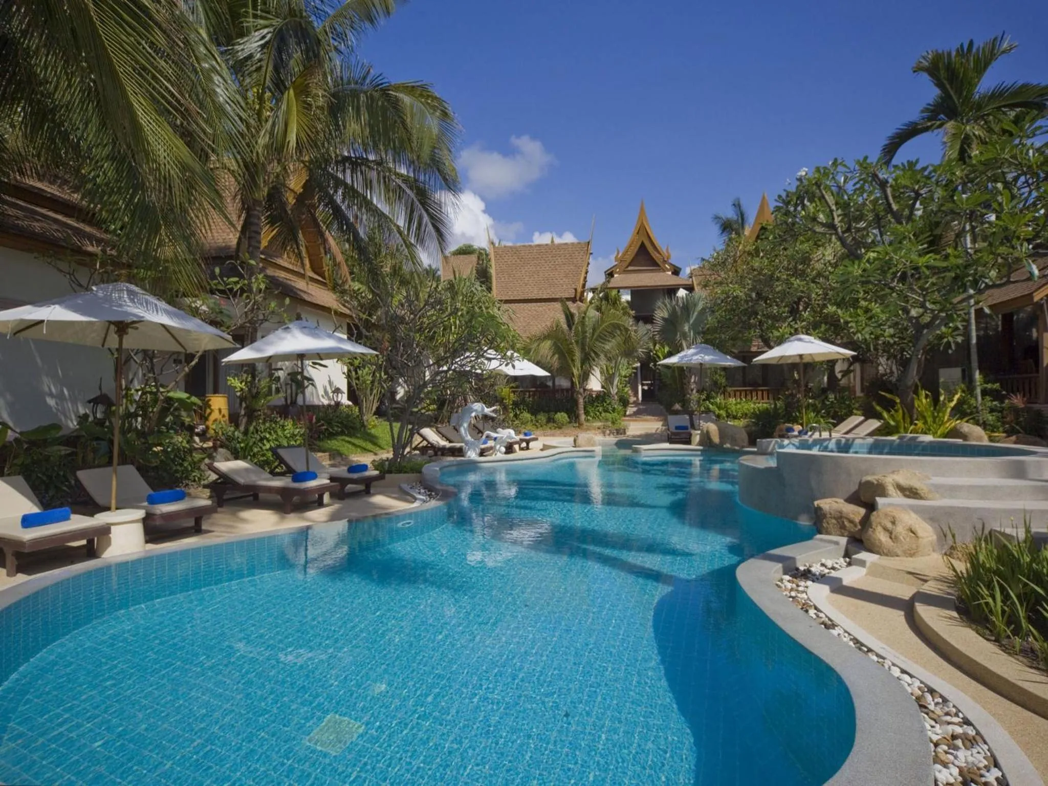 Swimming pool in Thai House Beach Resort