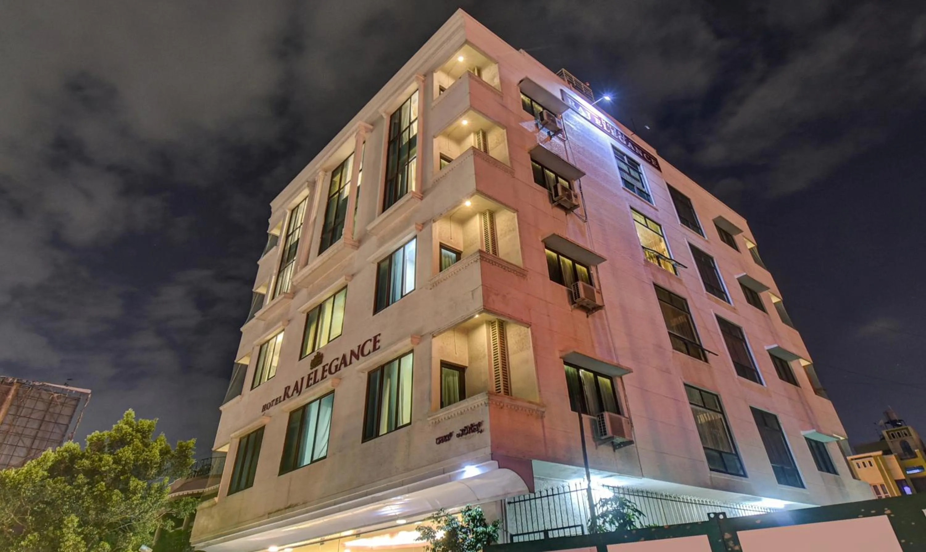 Property building in Treebo Raj Elegance Manyata Tech Park