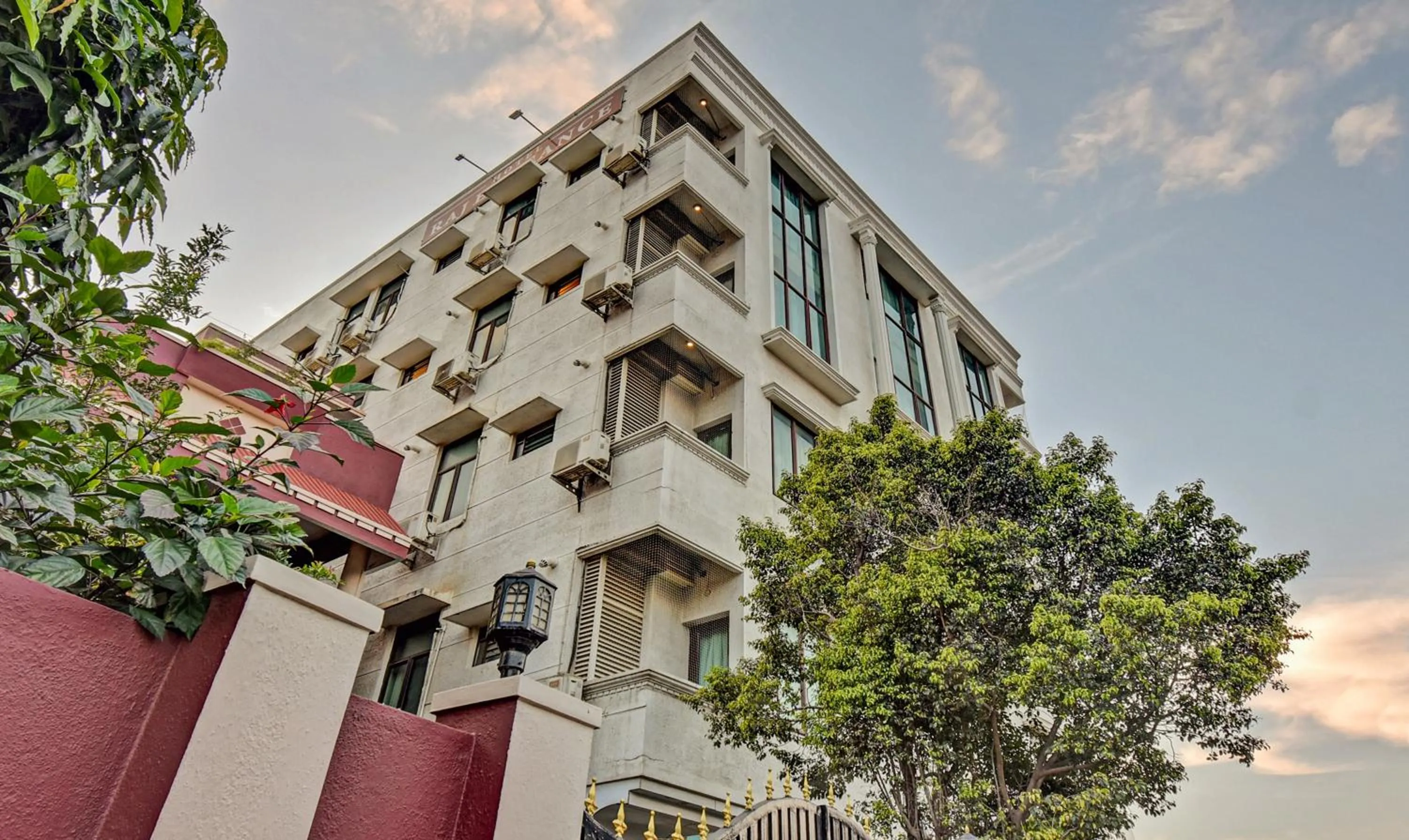 Property building in Treebo Raj Elegance Manyata Tech Park