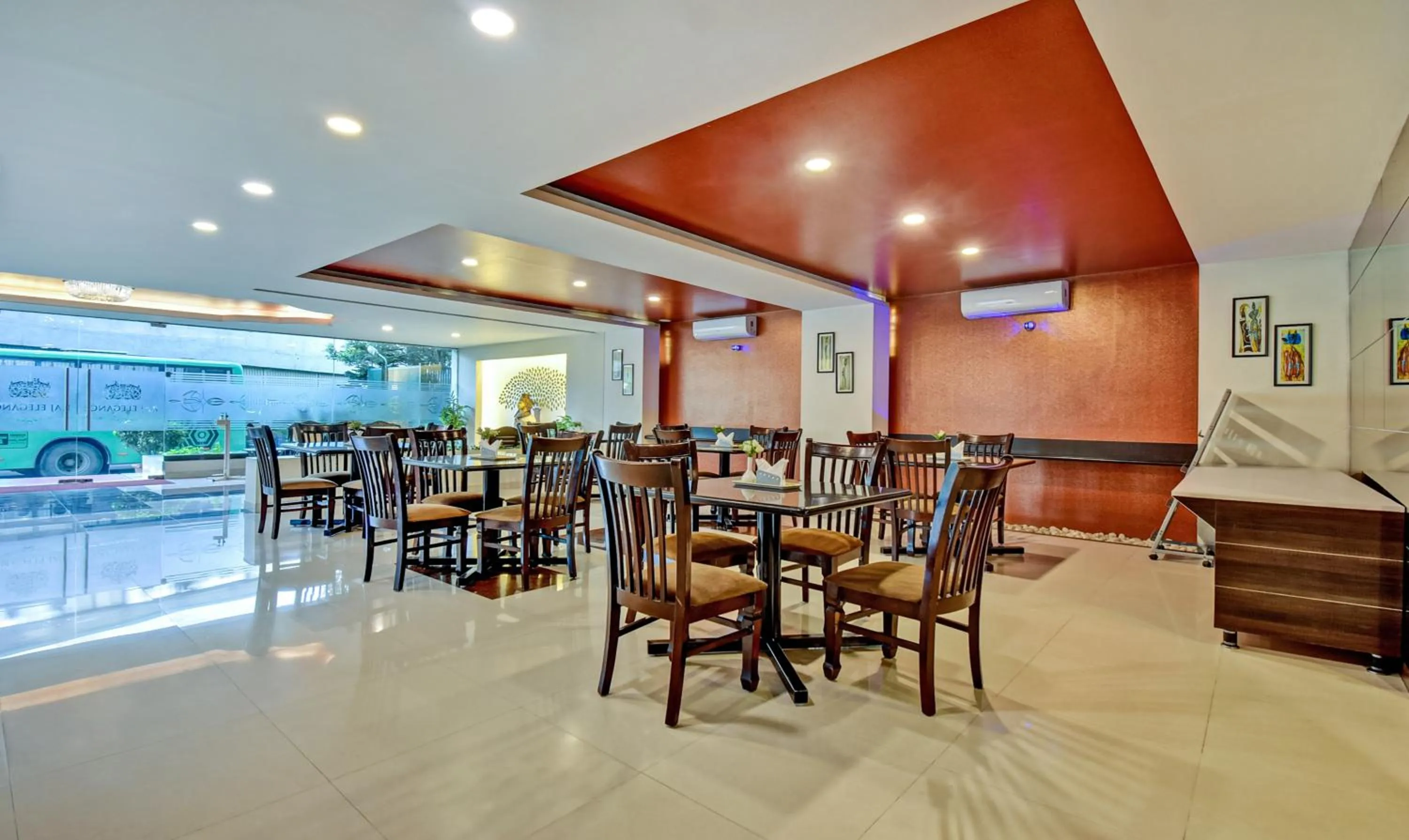 Lobby or reception in Treebo Raj Elegance Manyata Tech Park