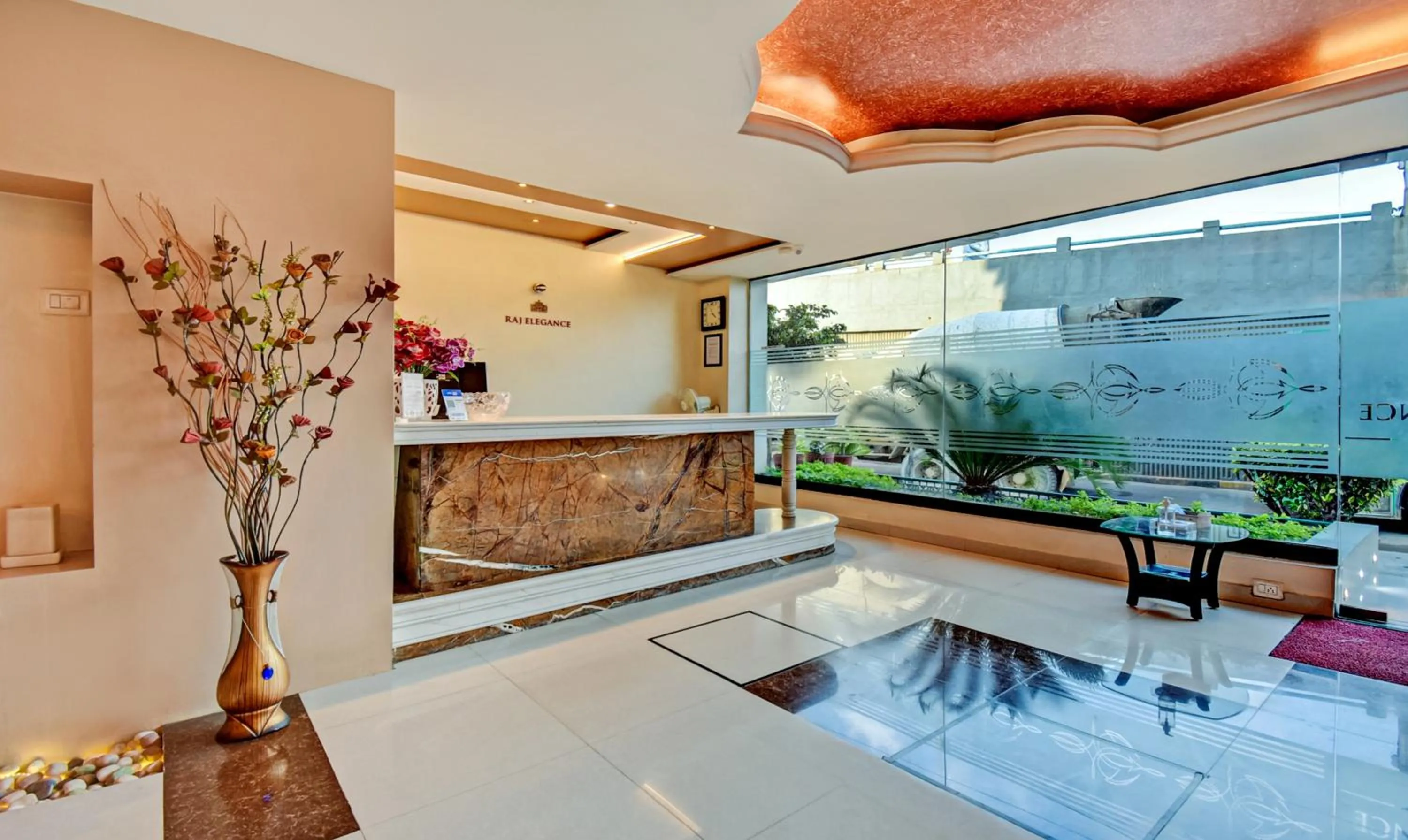 Lobby or reception in Treebo Raj Elegance Manyata Tech Park