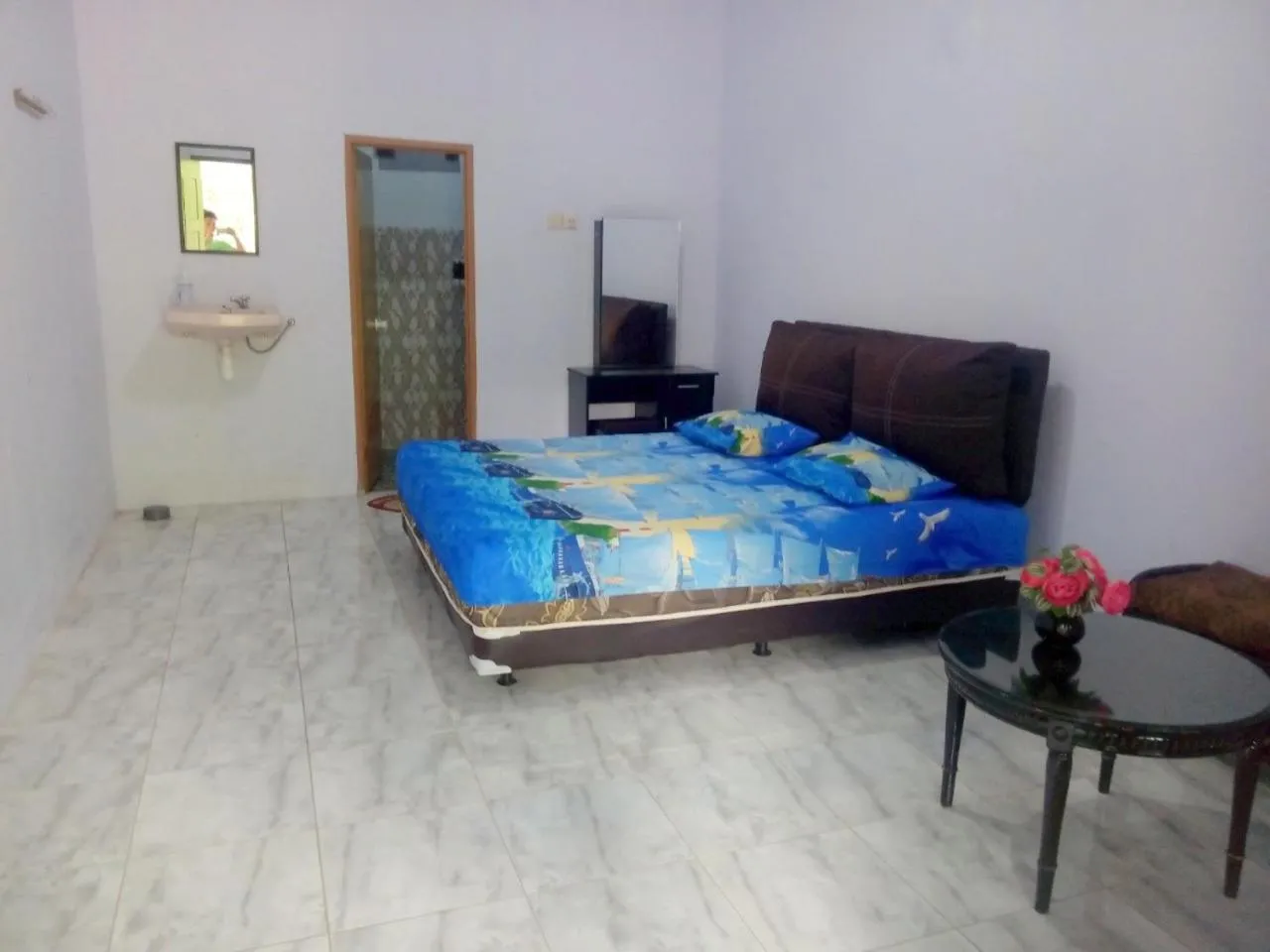Double Room in Sritanjung Homestay