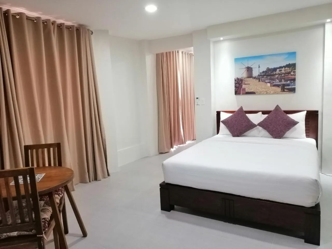 Bed in Nirvana Resort Puerto Galera